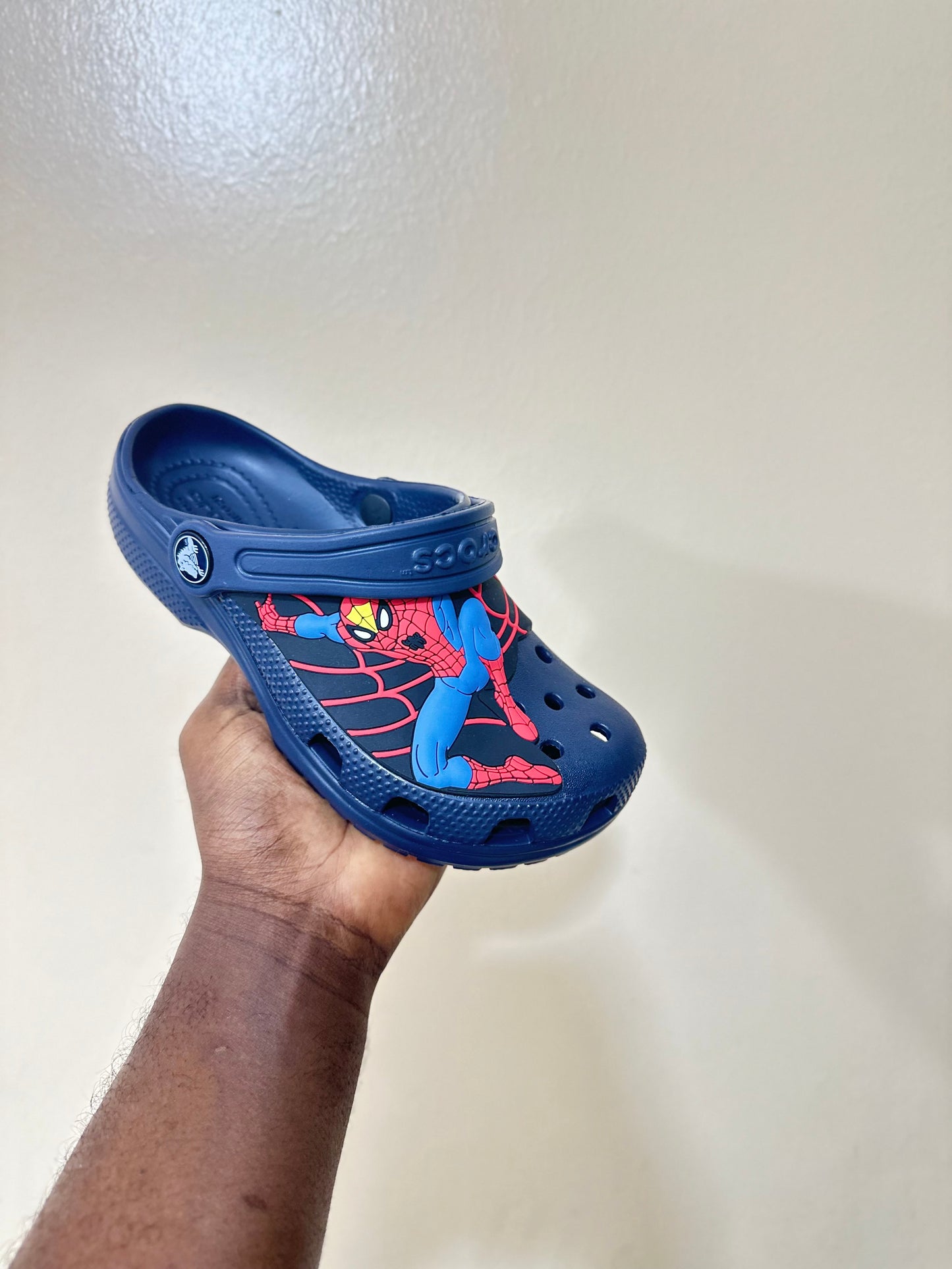 Crocs enfant spiderman