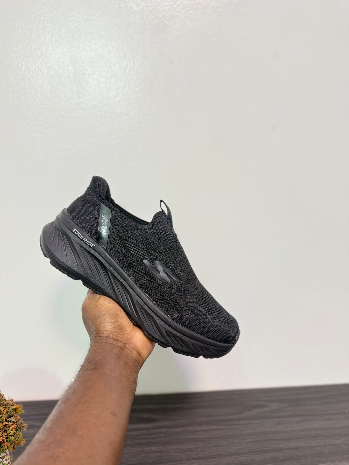 Skechers edge ride
