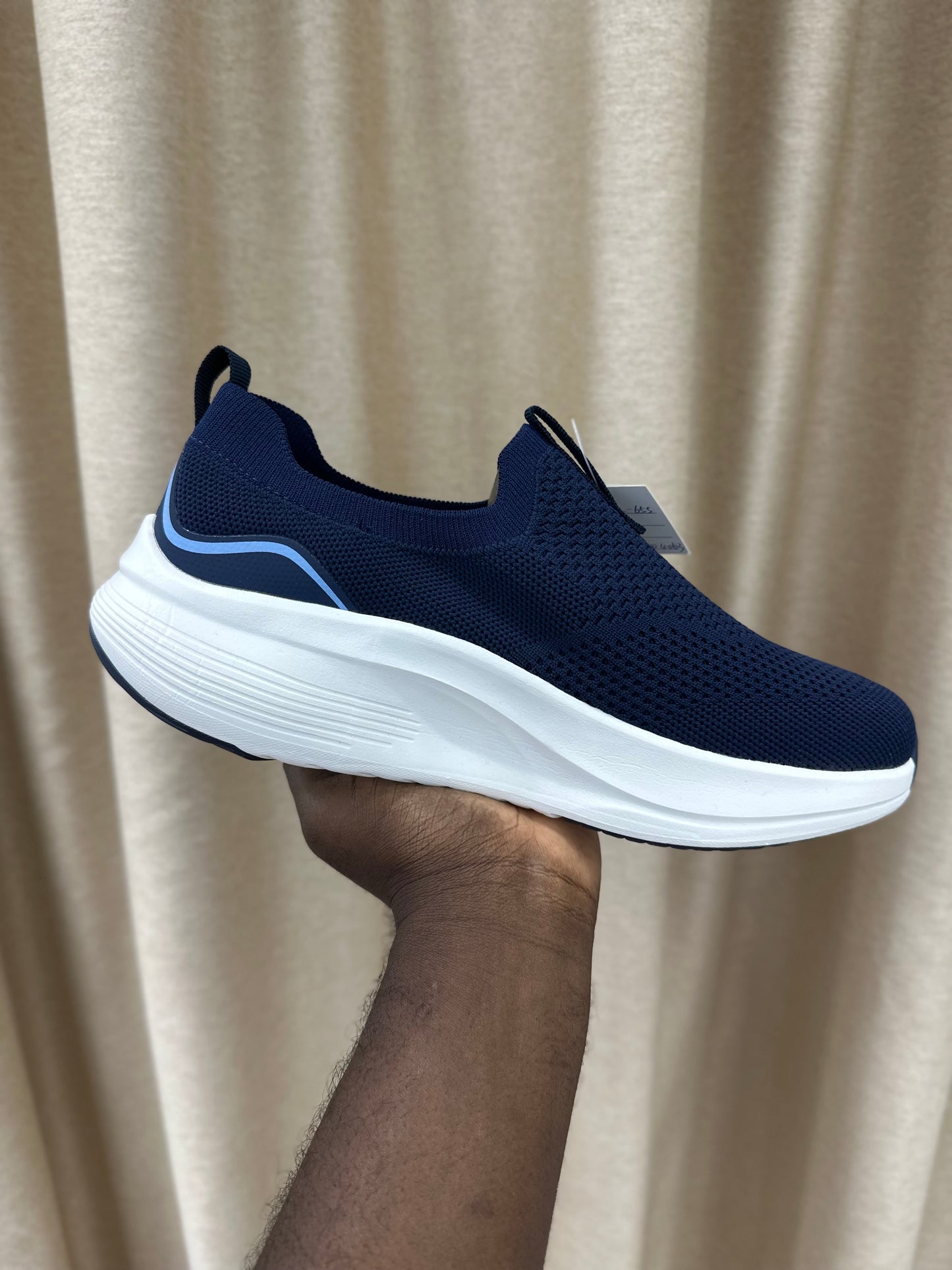 Skechers Max cushion
