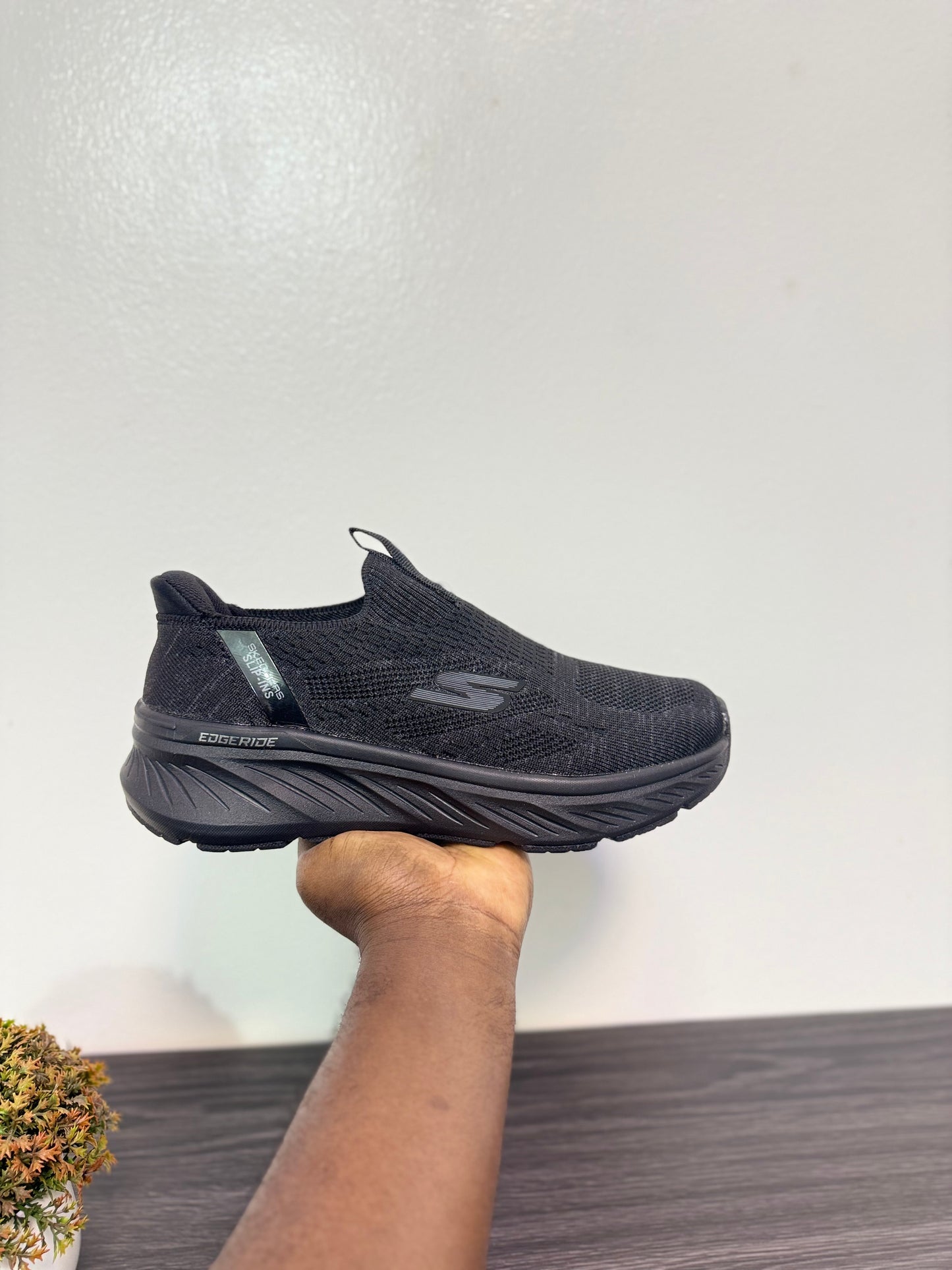 Skechers edge ride