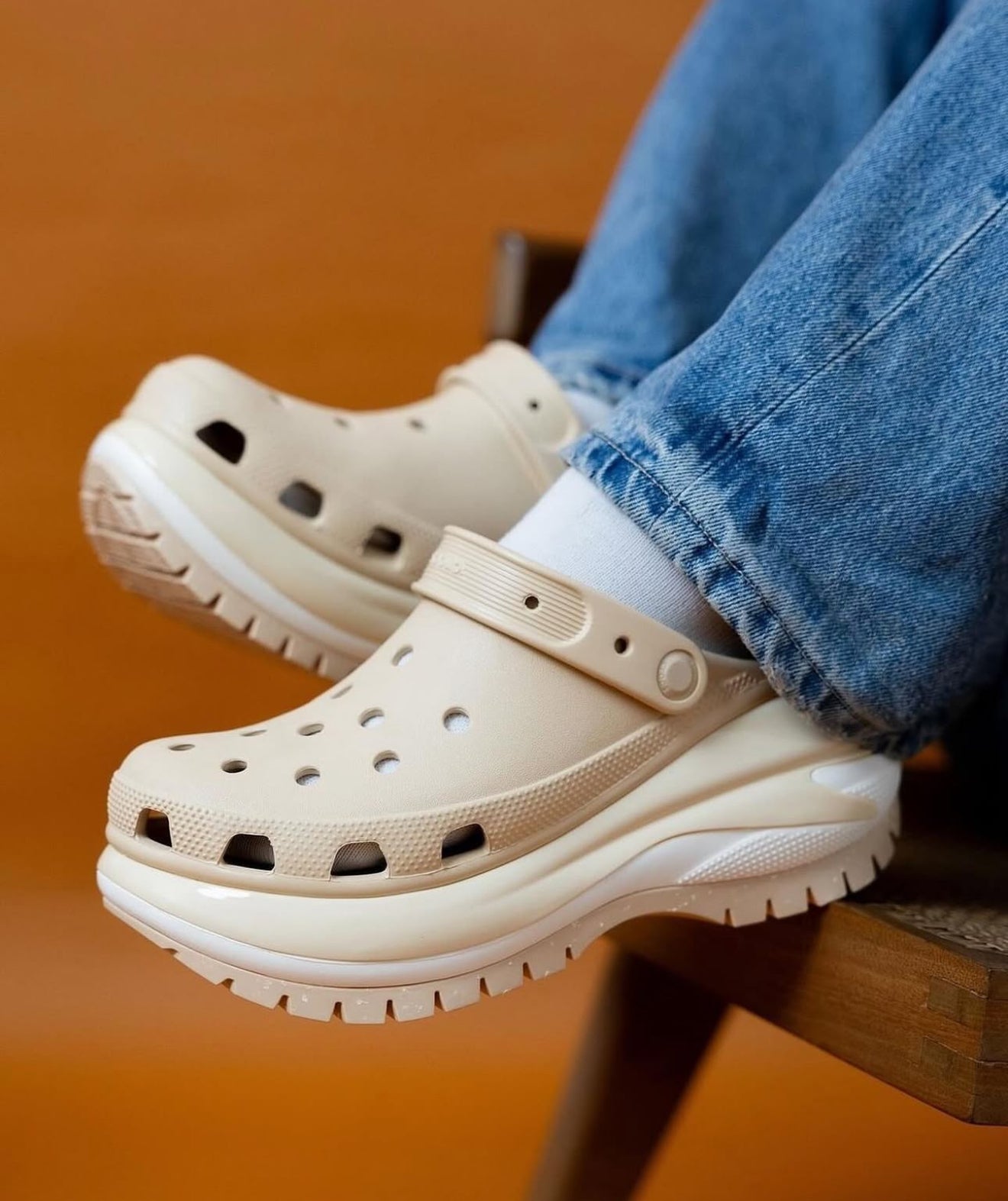 Crocs mega crush