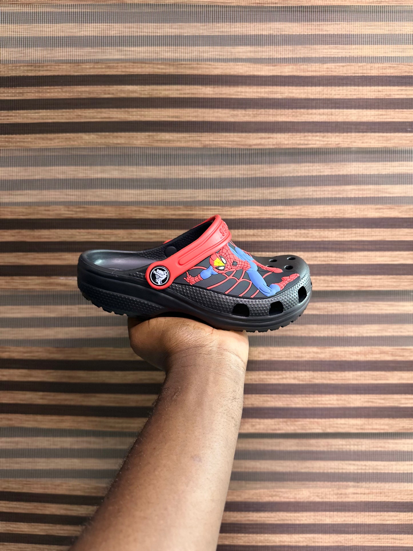 Crocs enfant spiderman
