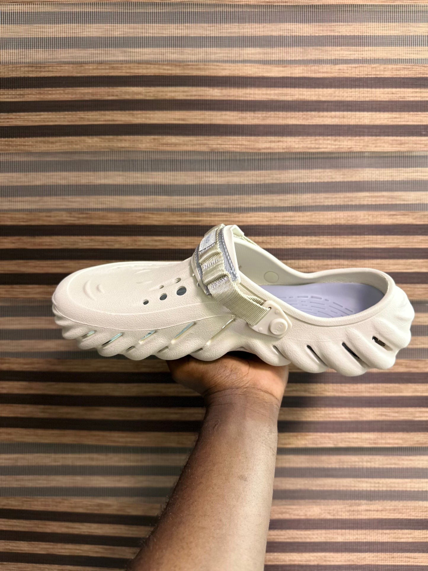 Crocs echo