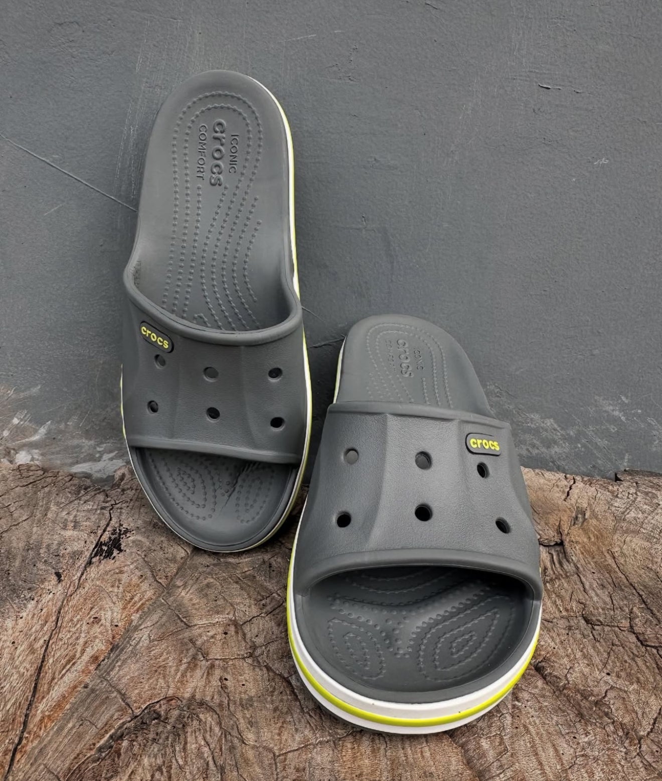 Crocs slide