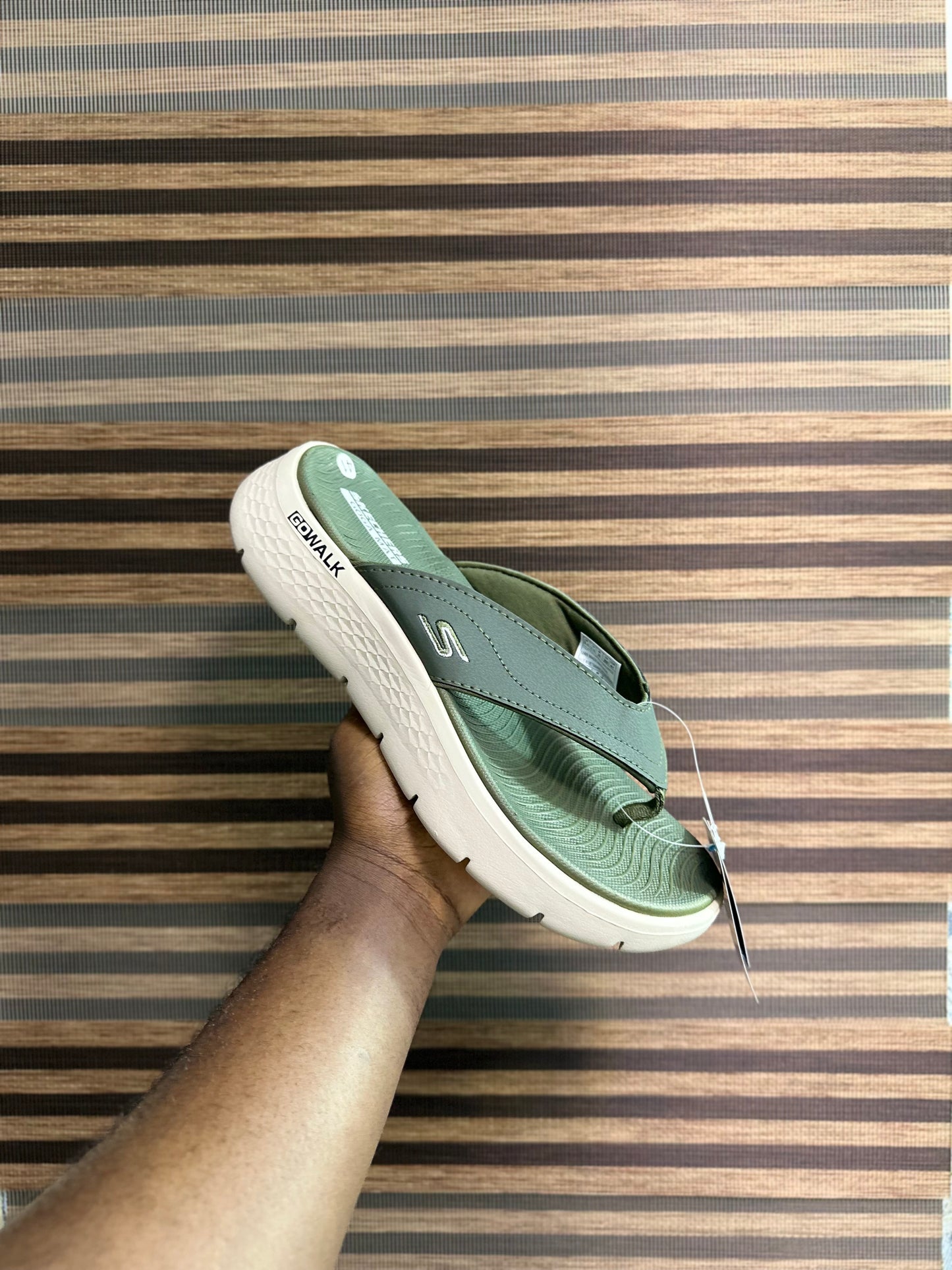 Skechers flip
