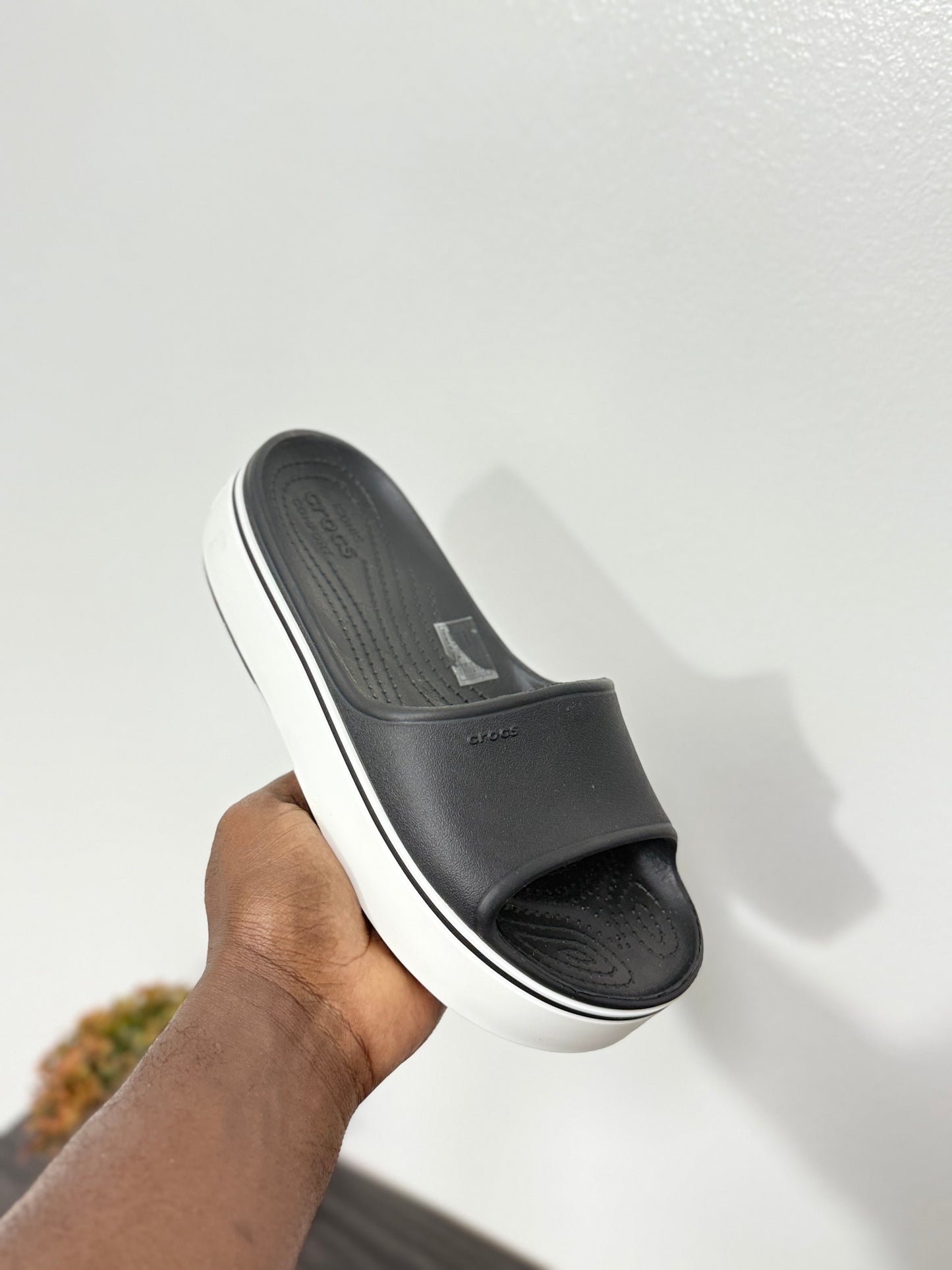 Crocs light