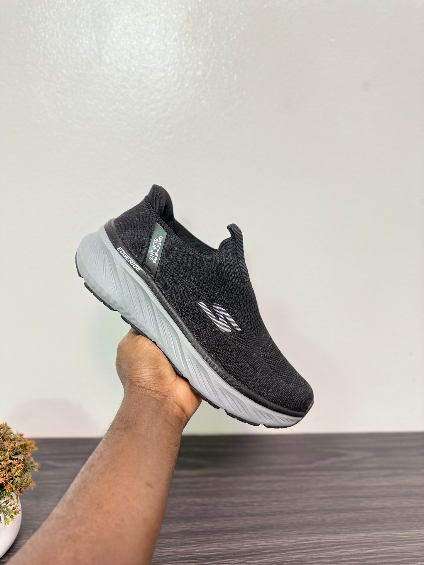 Skechers edge ride
