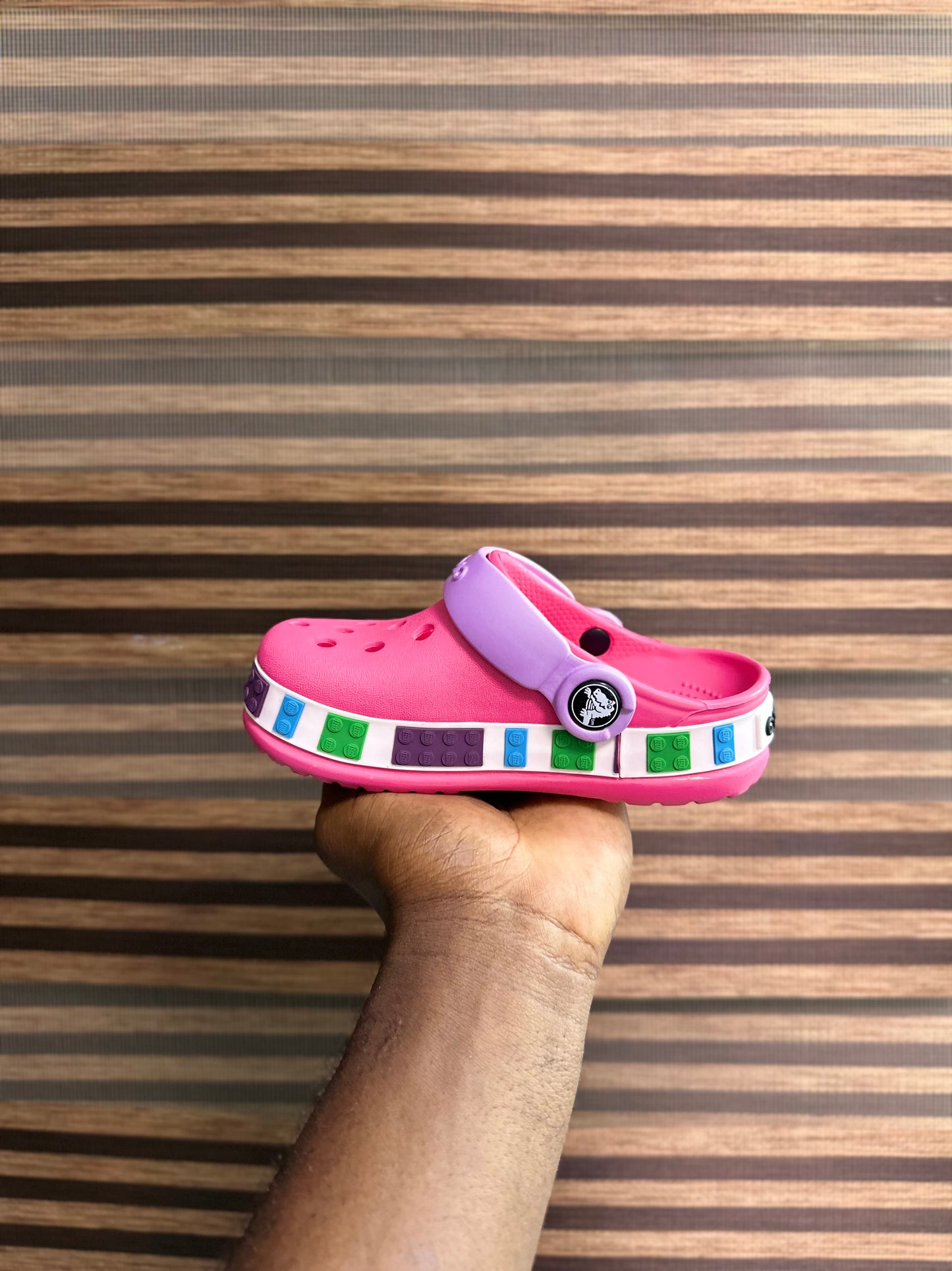 Crocs enfant lego