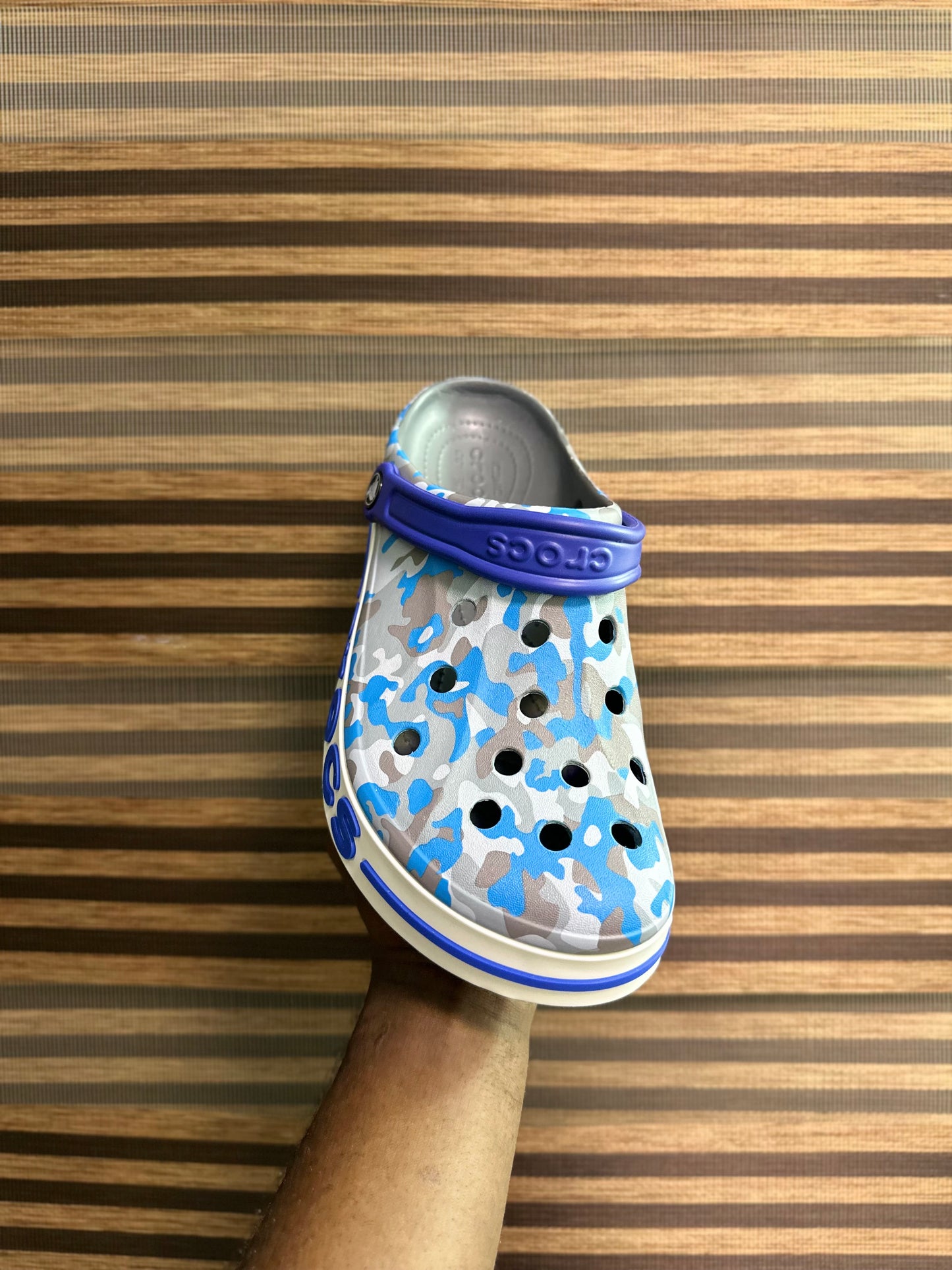 Crocs atlas