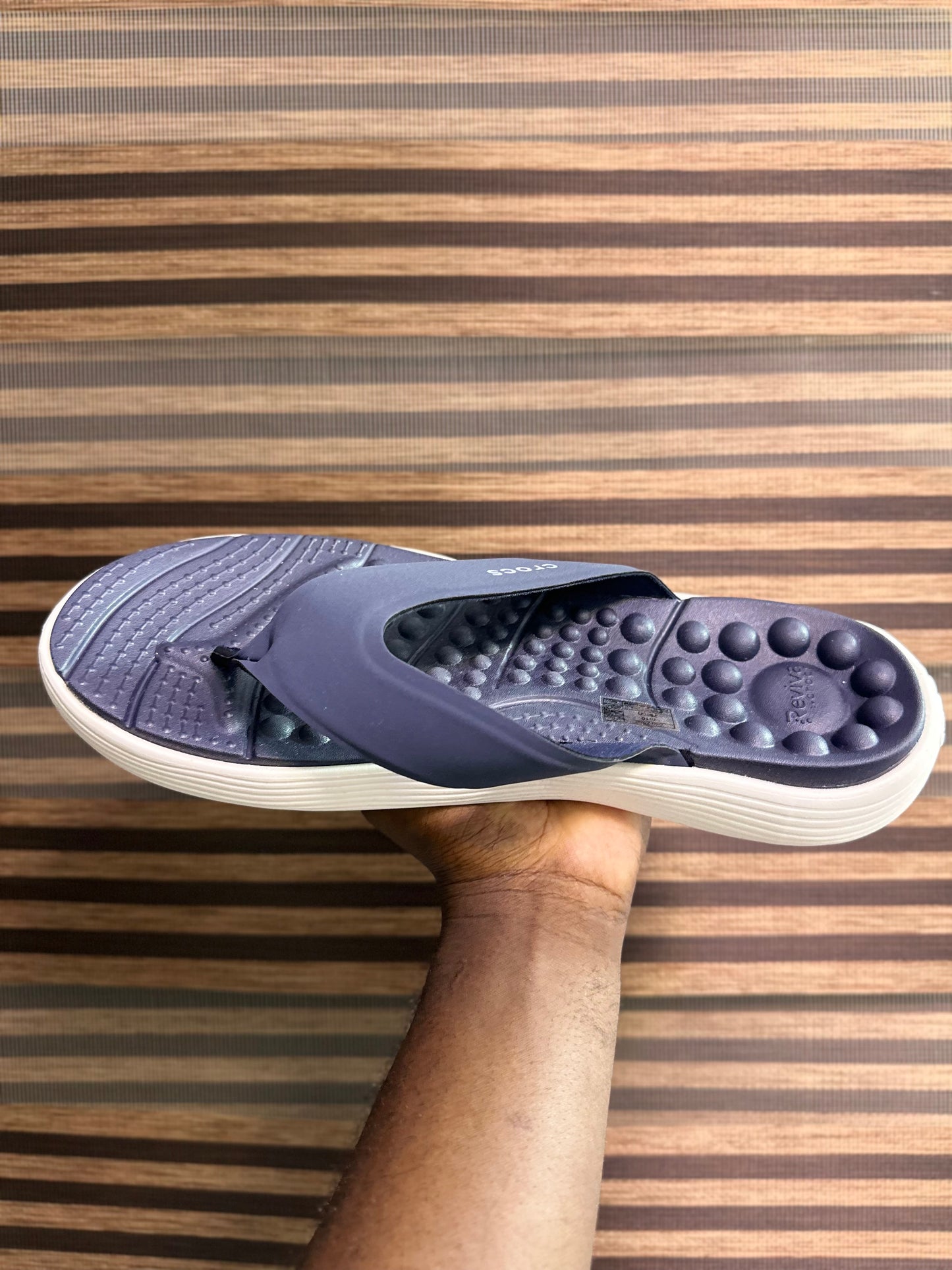 Crocs reviva