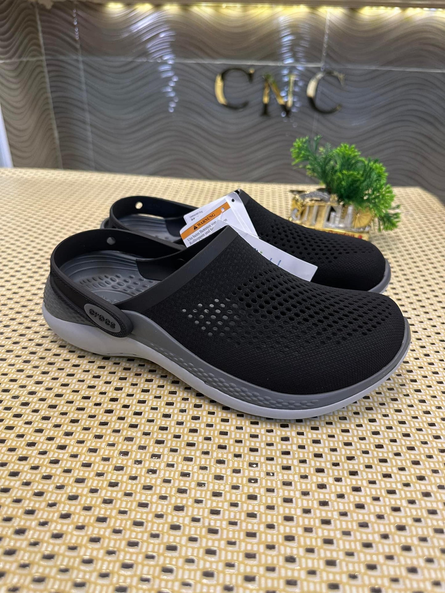 Crocs lite