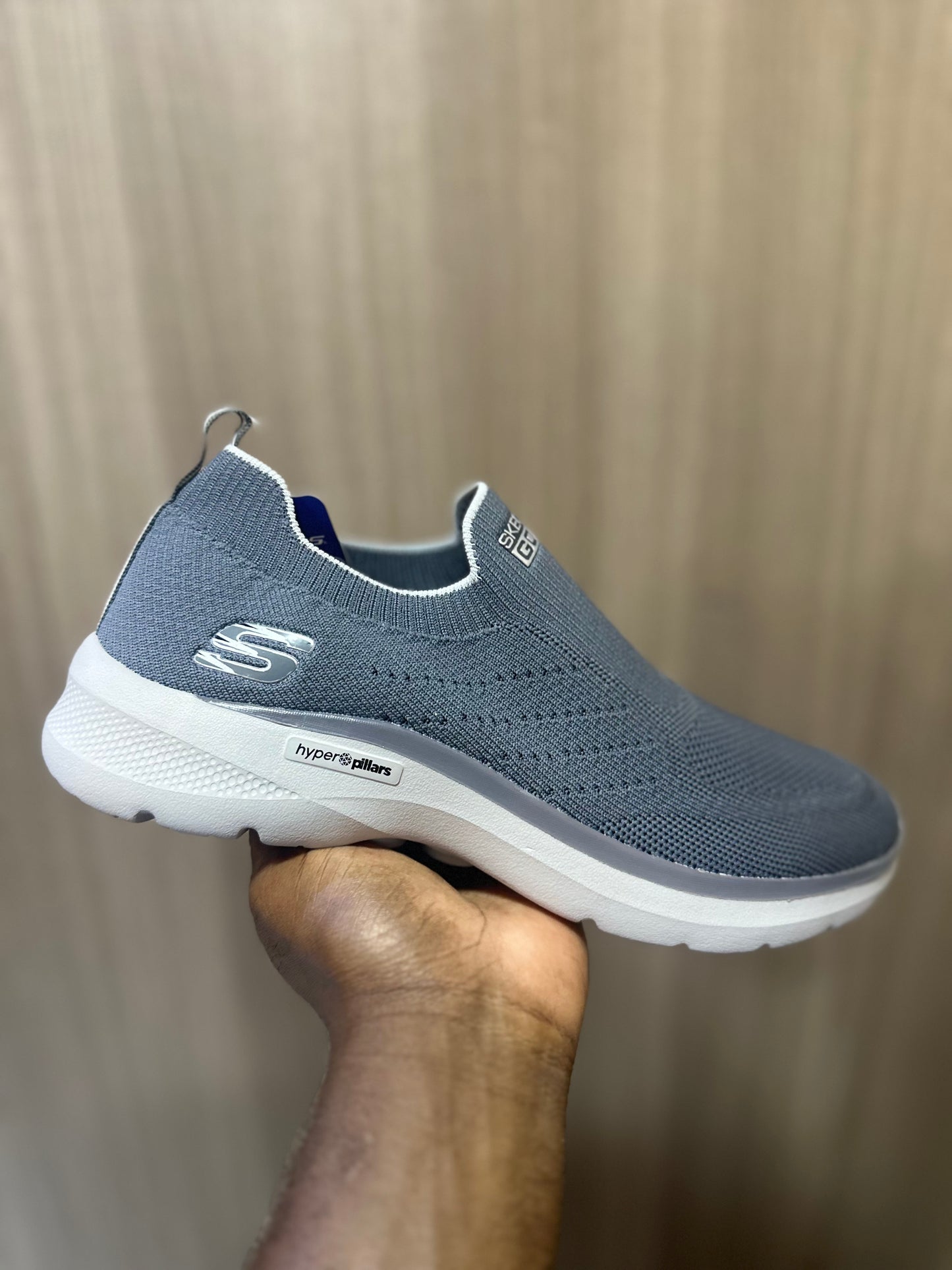 Skechers hyper pillars gris