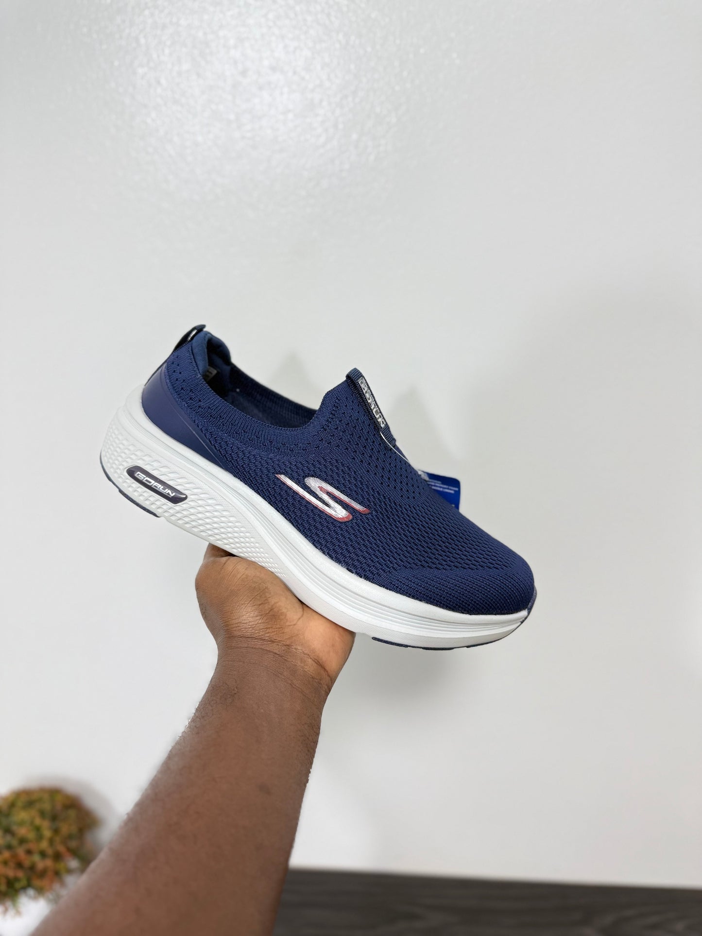 Skechers go run