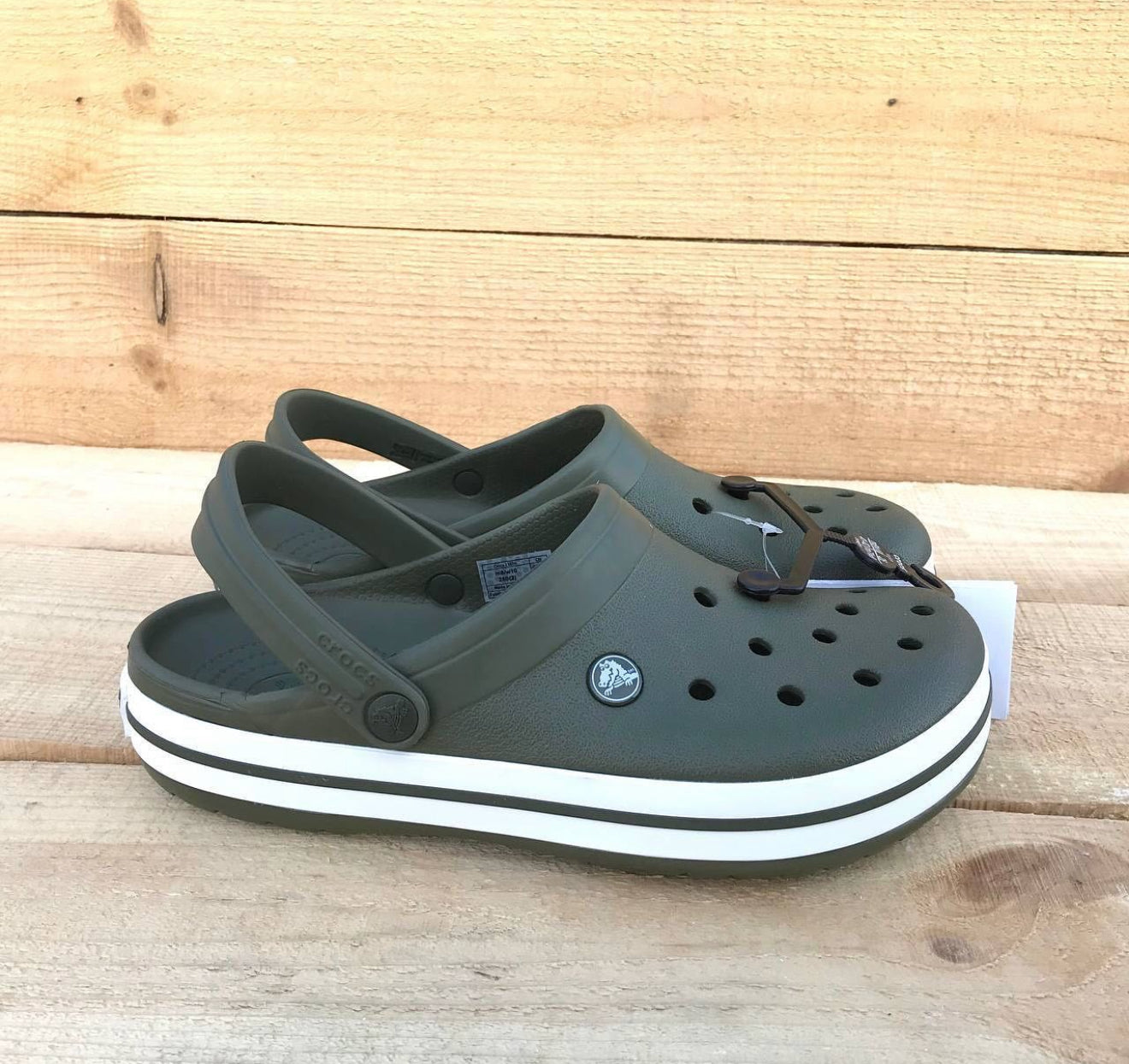 Crocs band