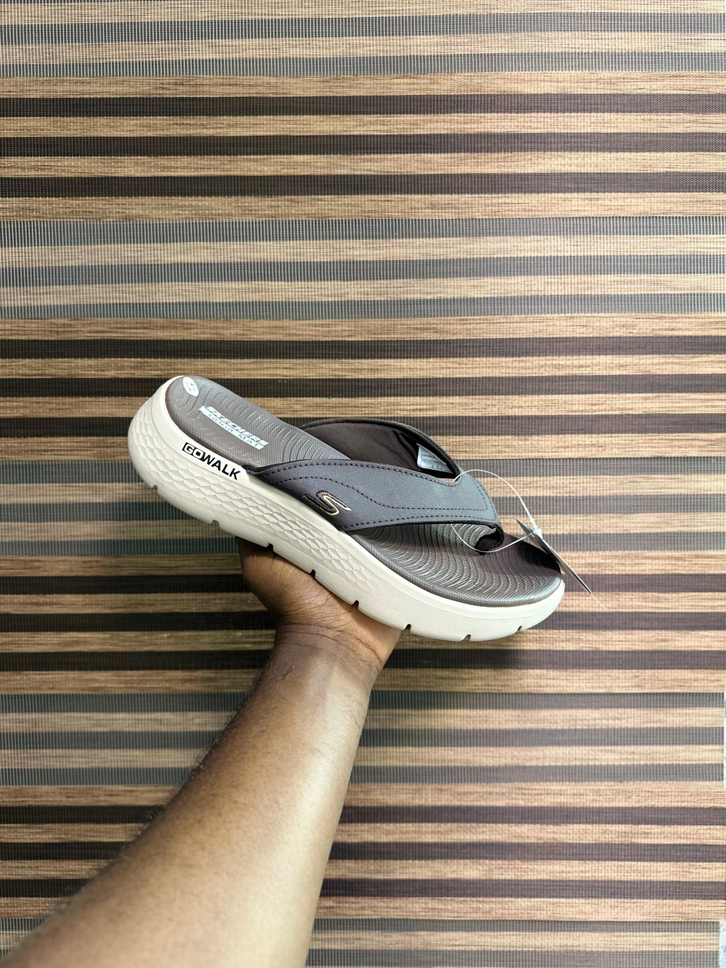 Skechers flip