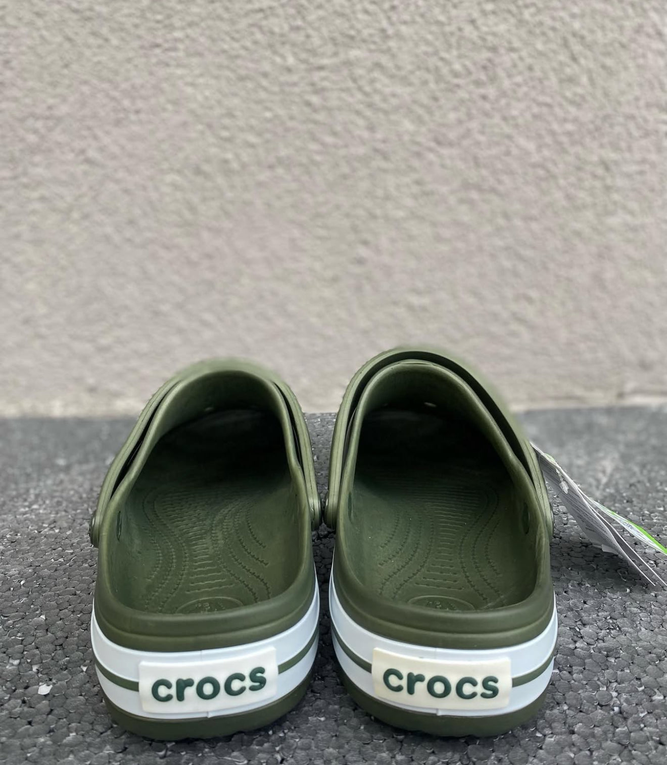Crocs band