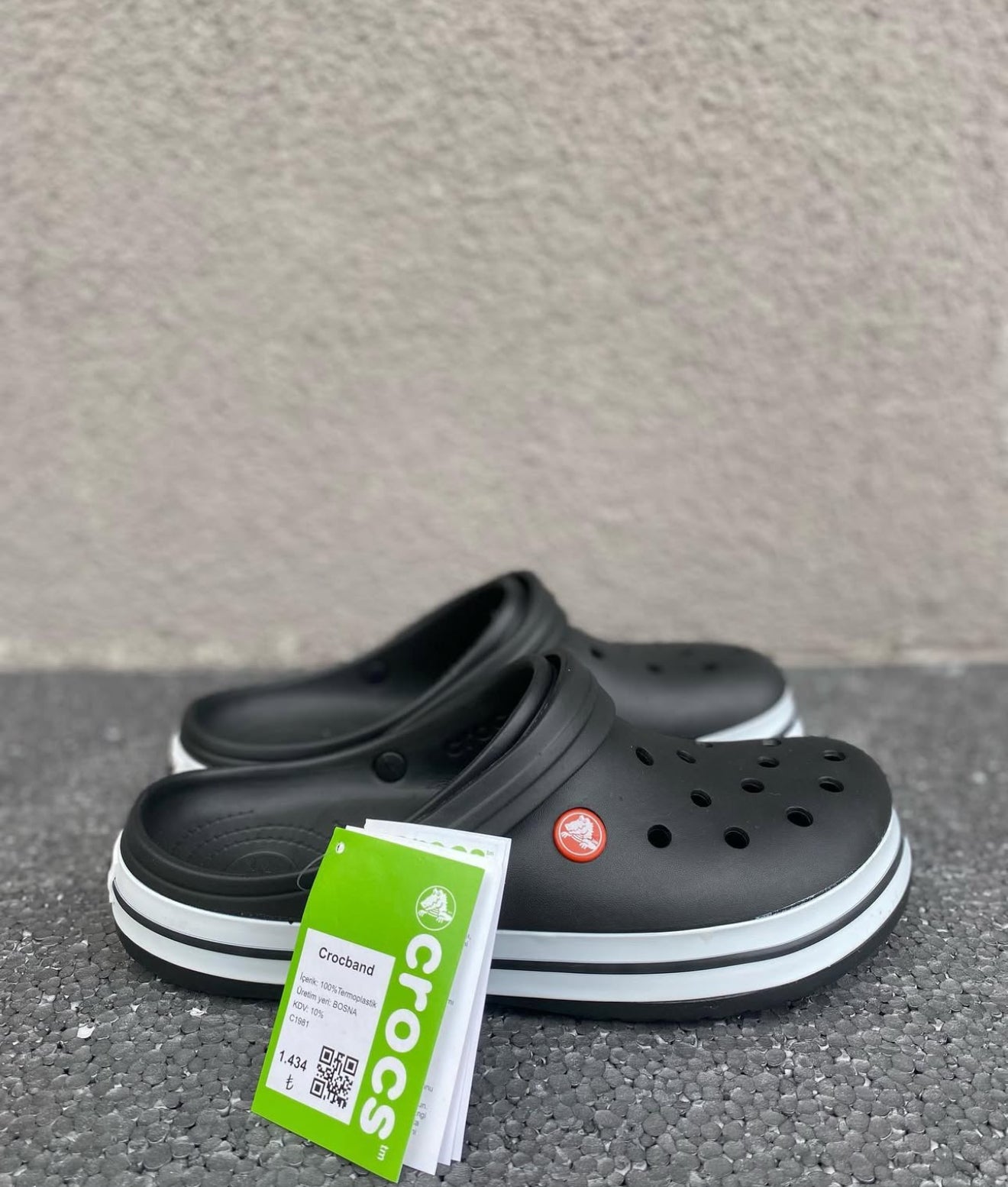 Crocs band