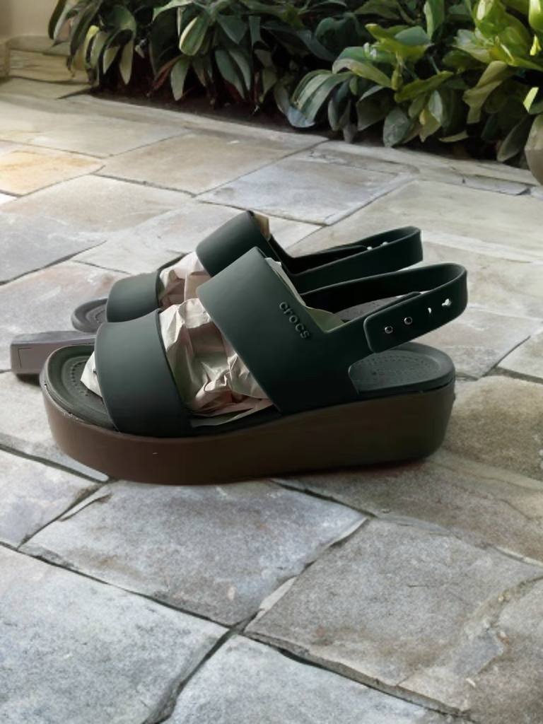 Crocs brooklyn