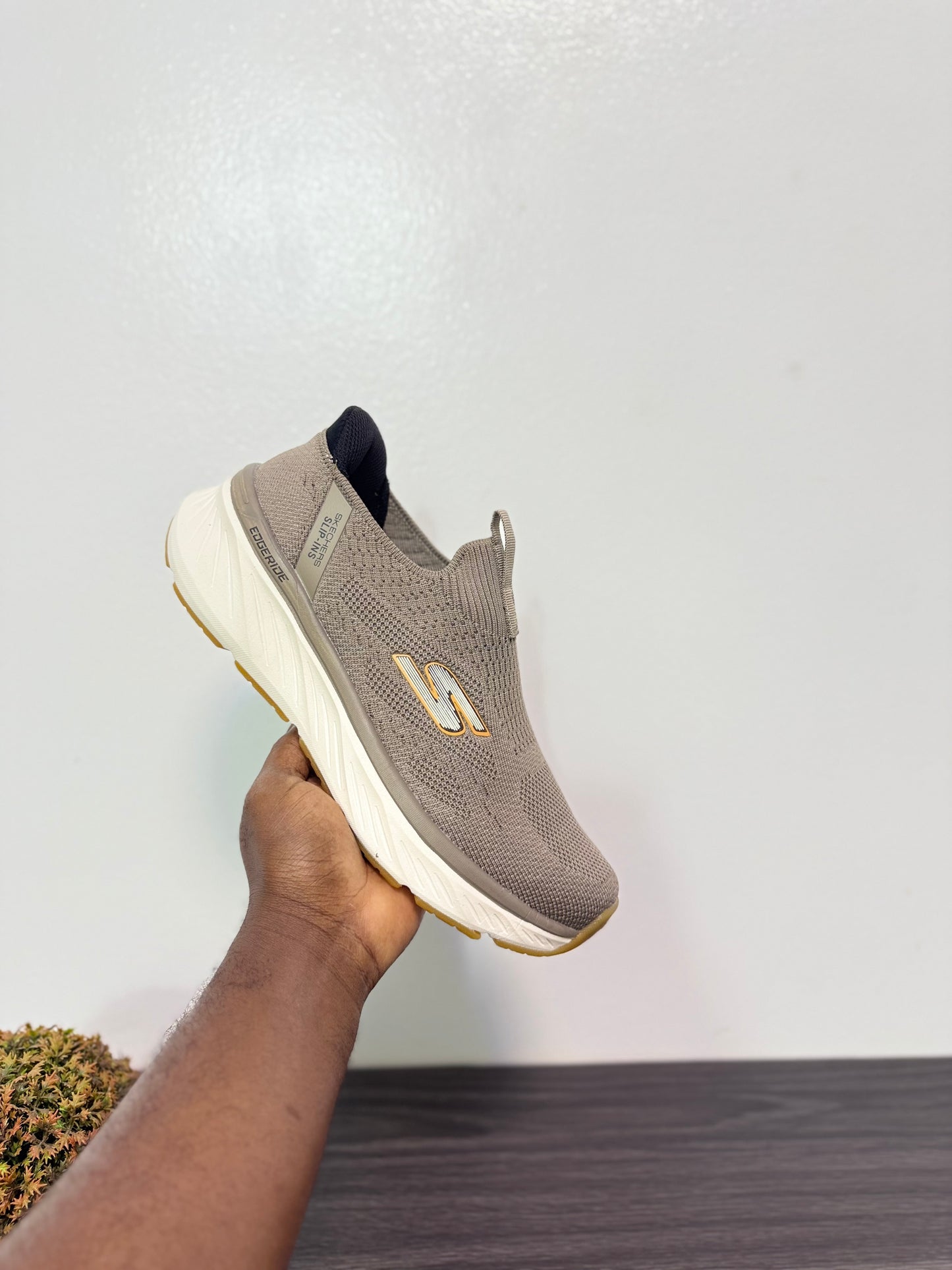 Skechers edge ride