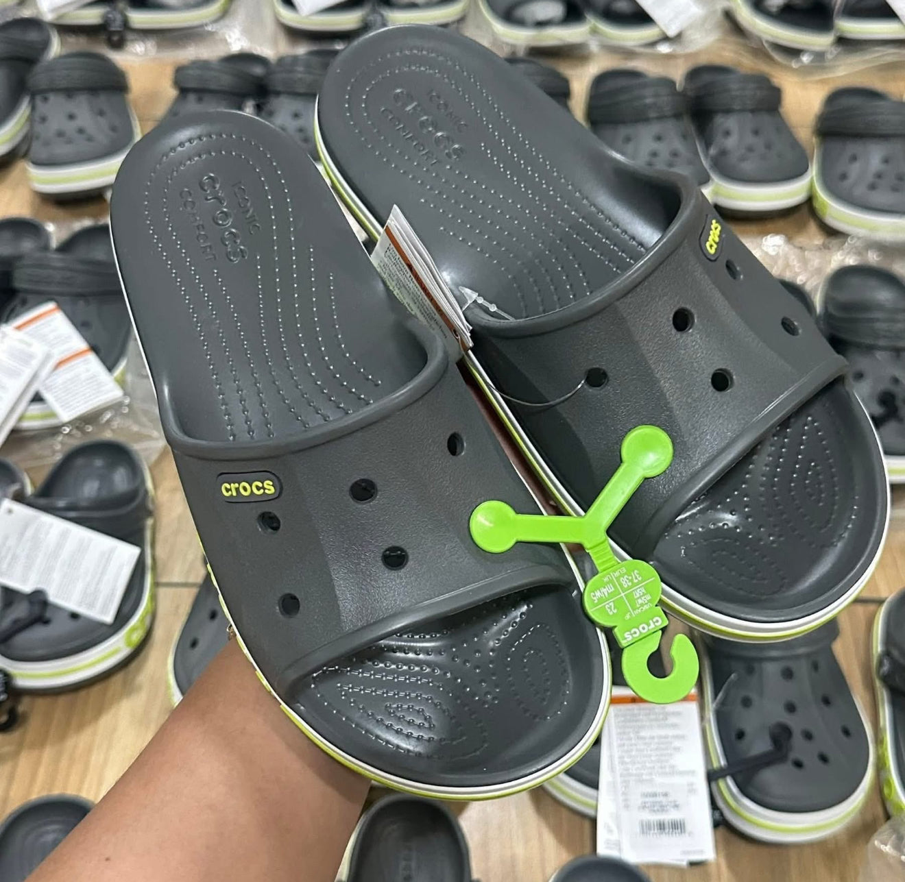 Crocs slide