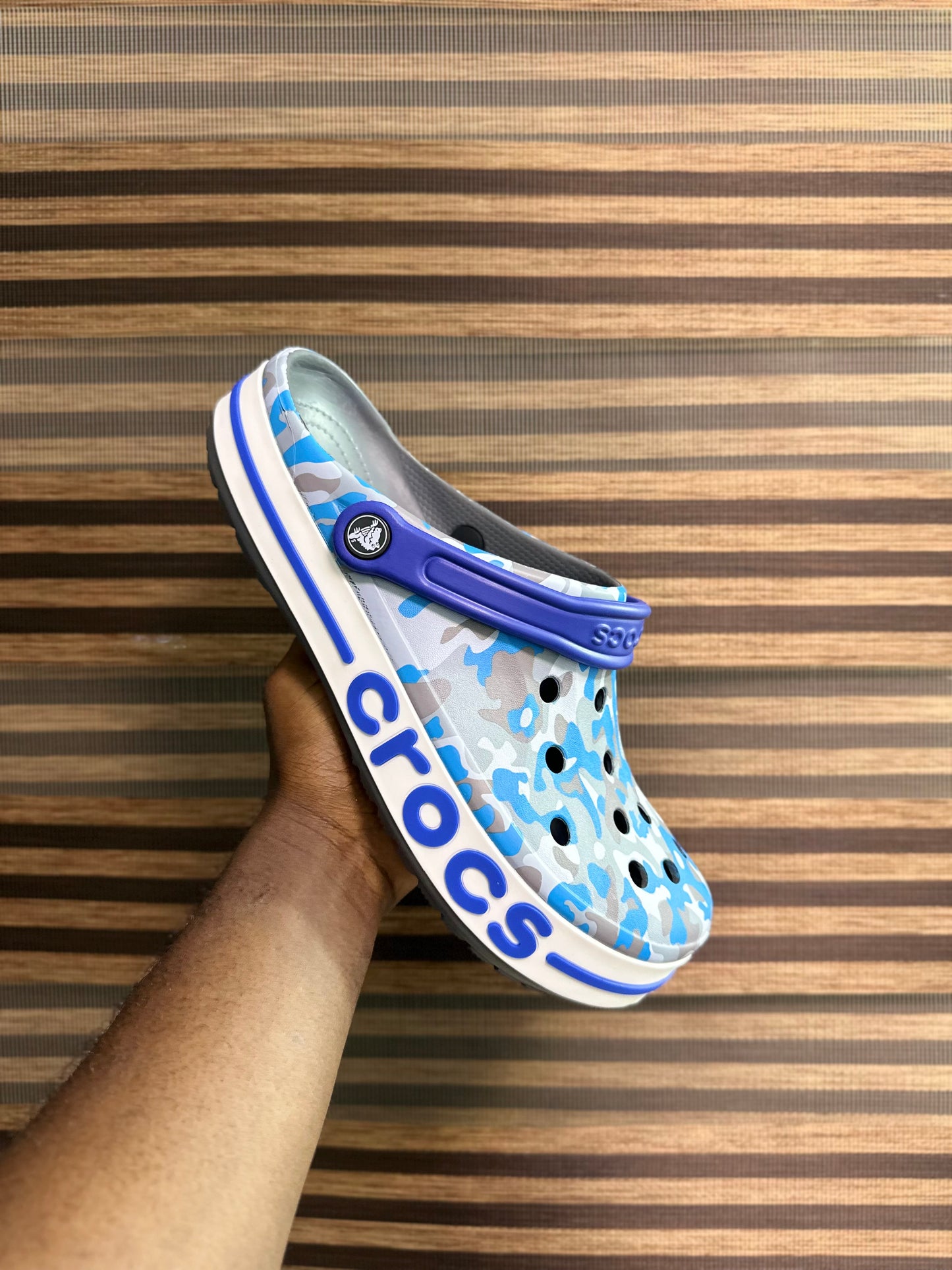 Crocs atlas