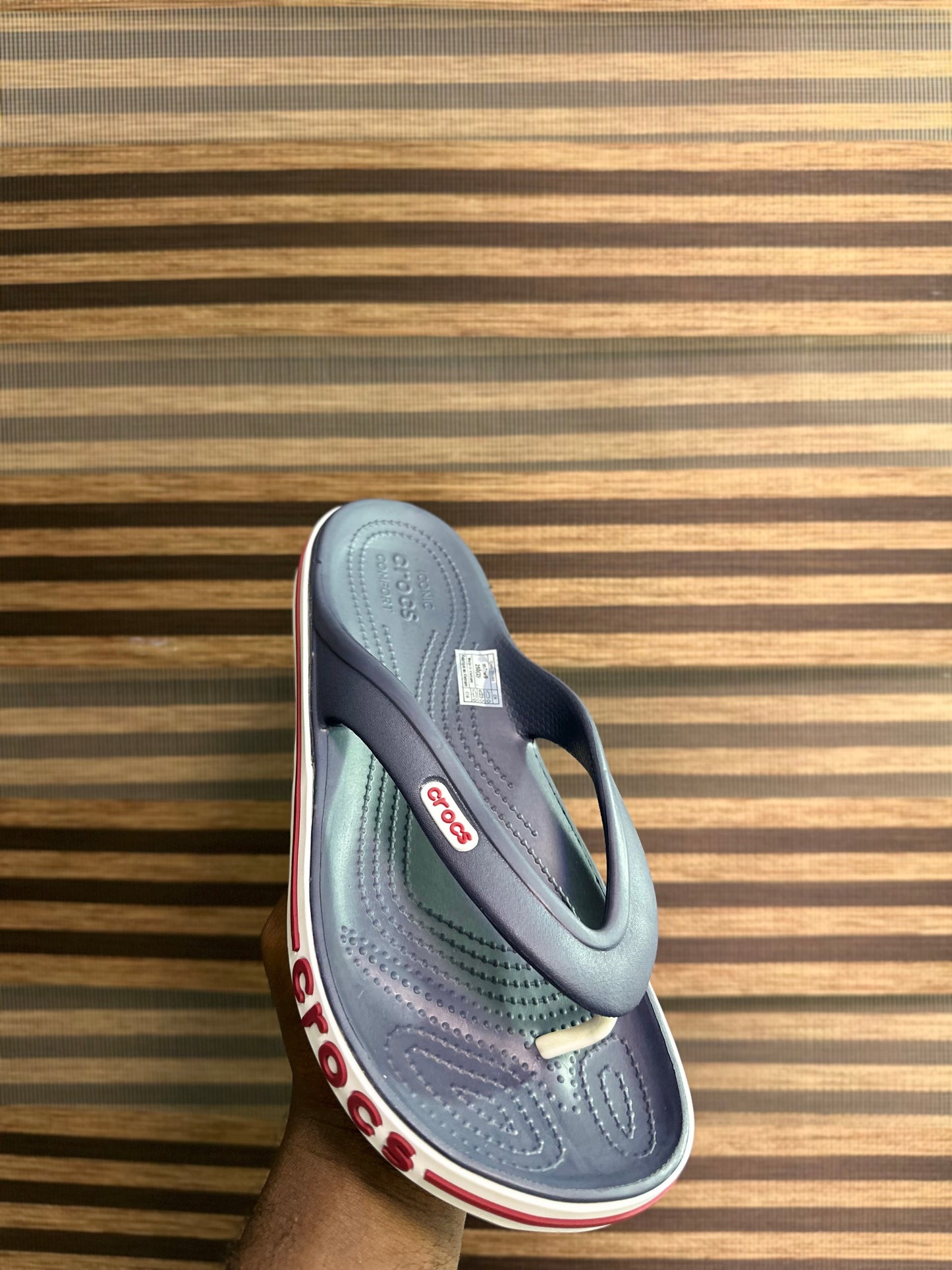 Crocs flip