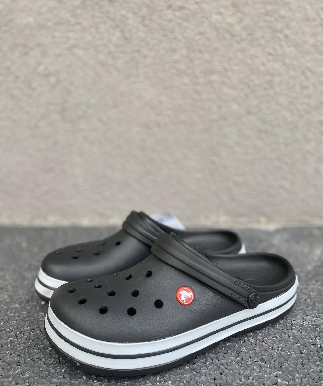 Crocs band
