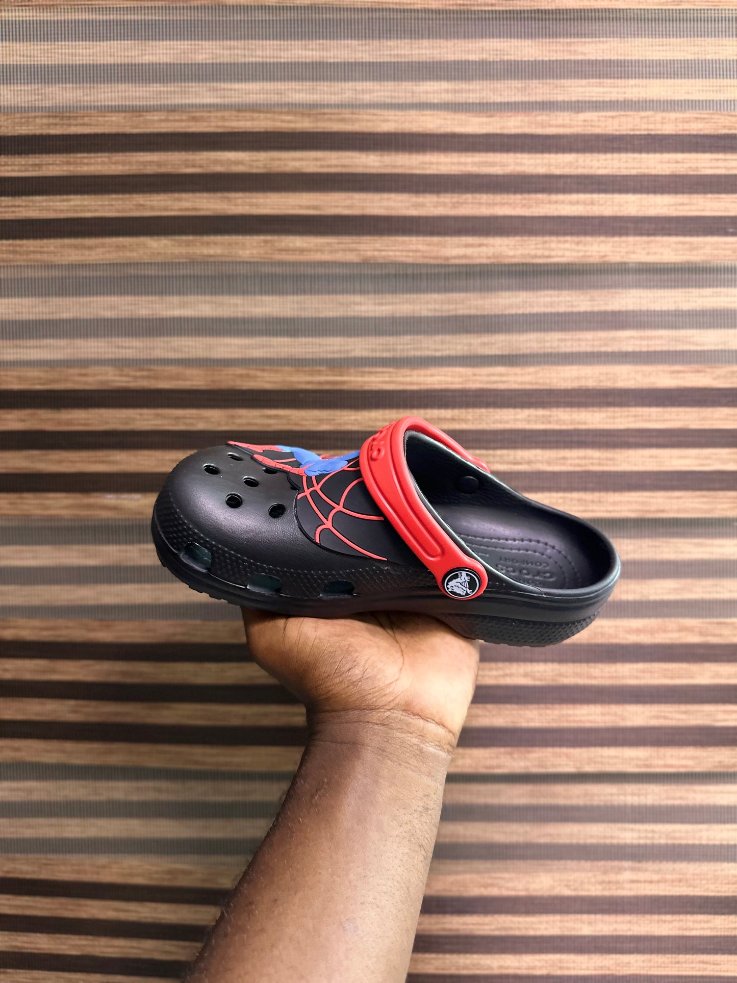 Crocs enfant spiderman