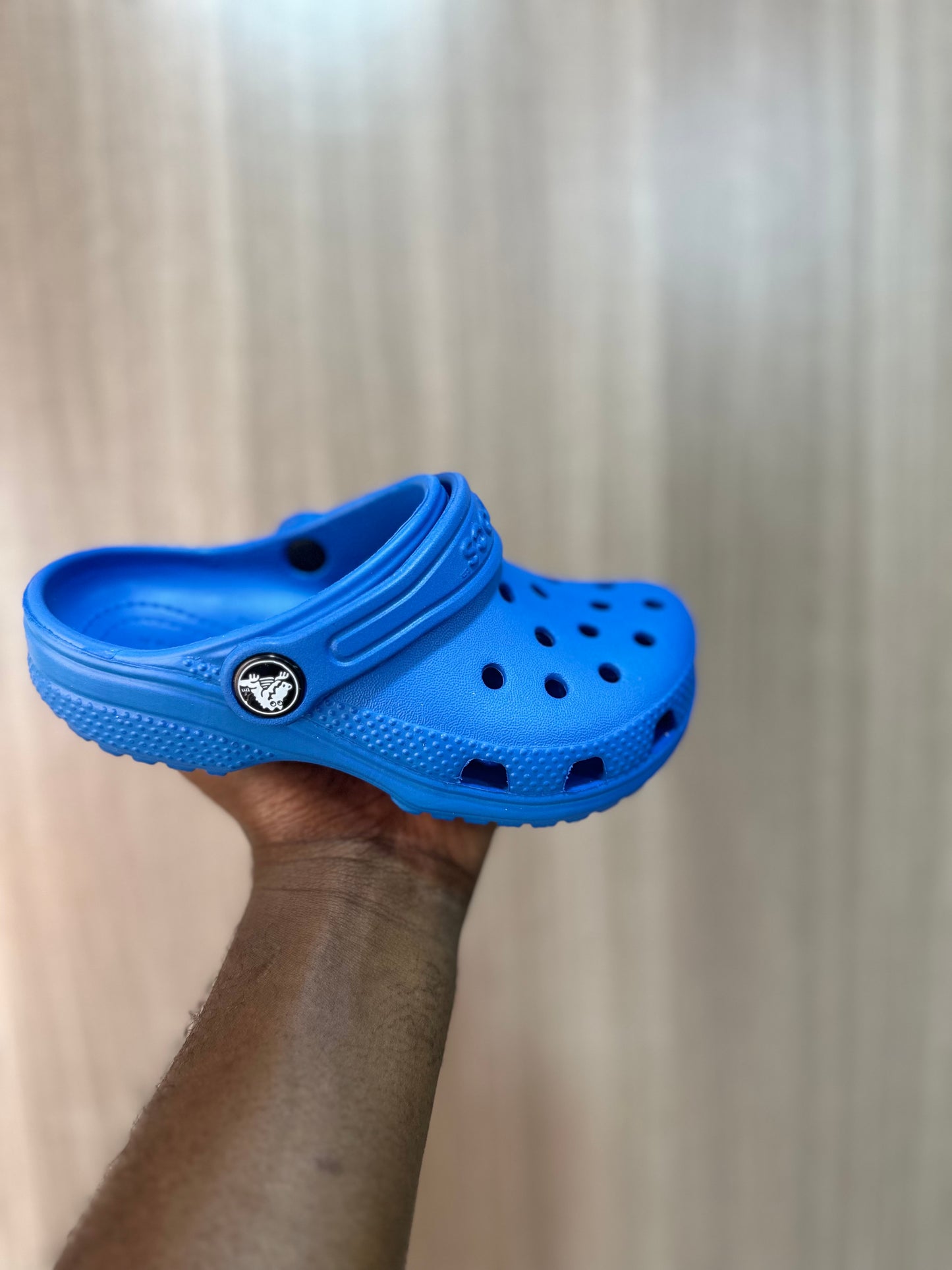 Crocs classique enfant bleu