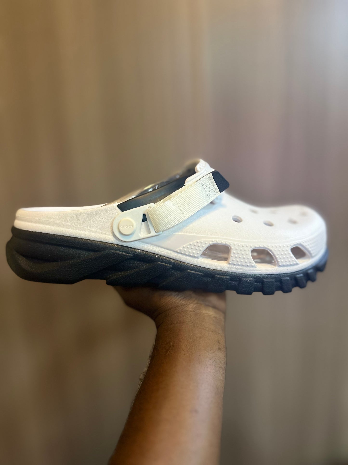 Crocs Confort Max blancs