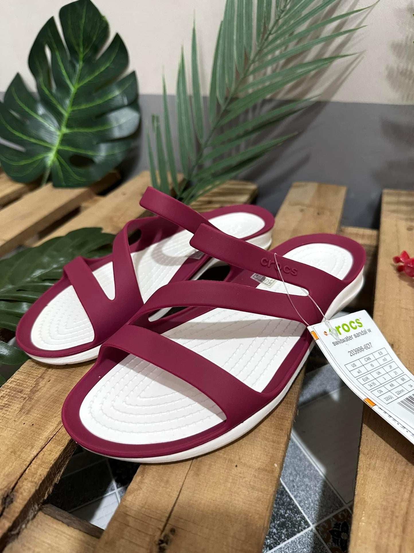 Crocs swift sandal