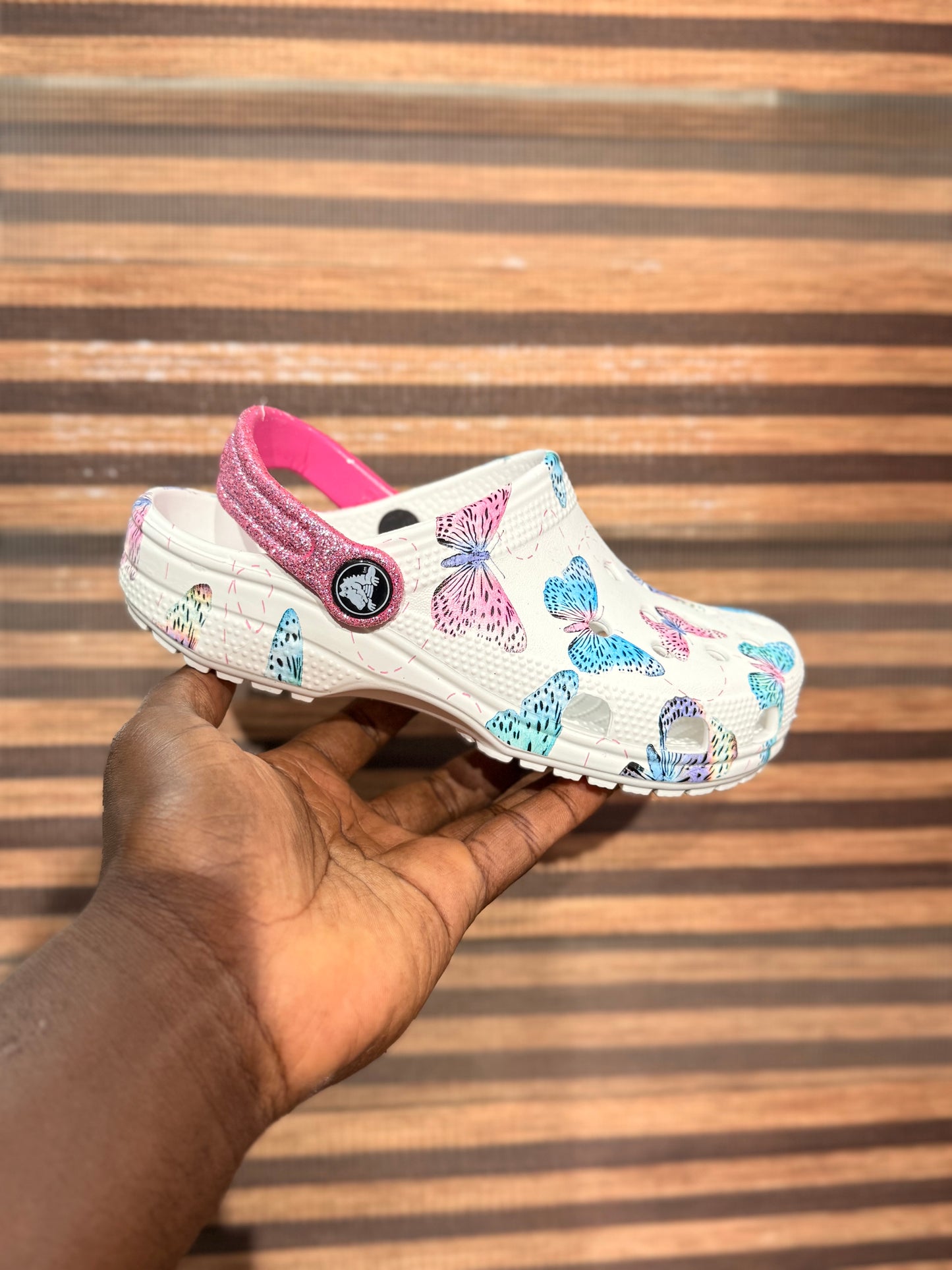 Crocs papillon enfant
