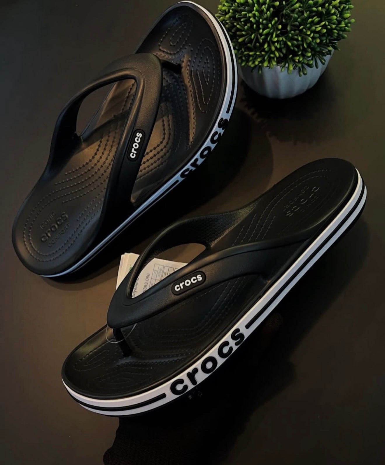 Crocs flip