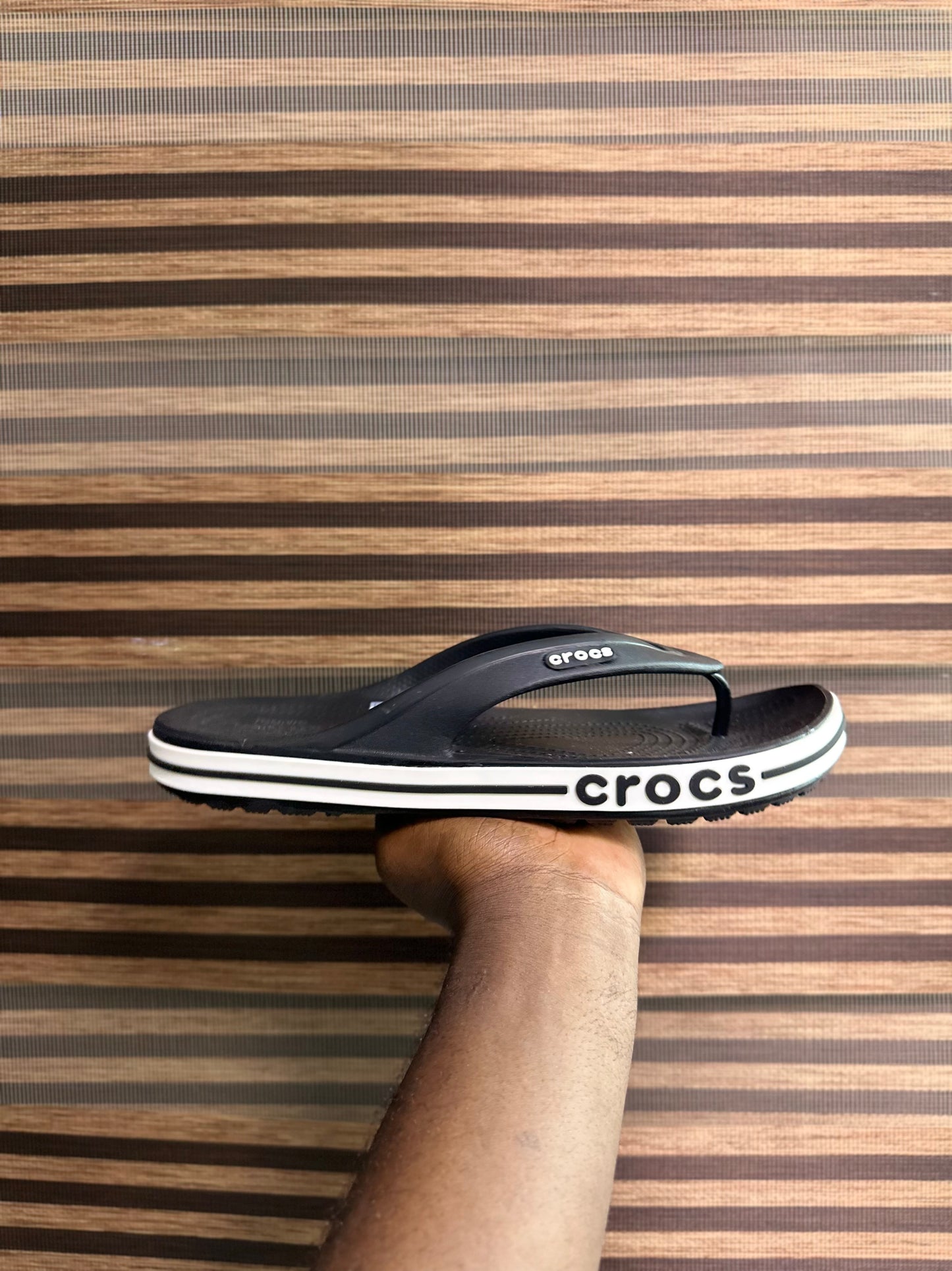 Crocs flip