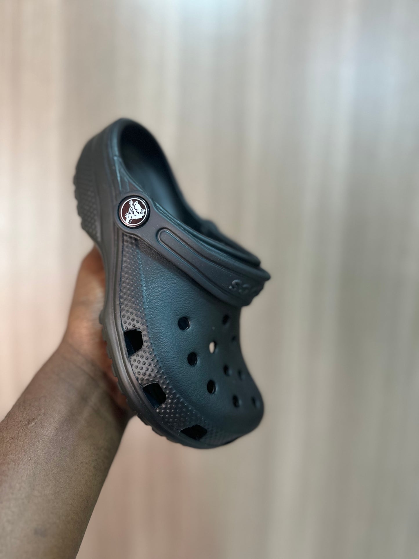 Crocs classique enfant noir