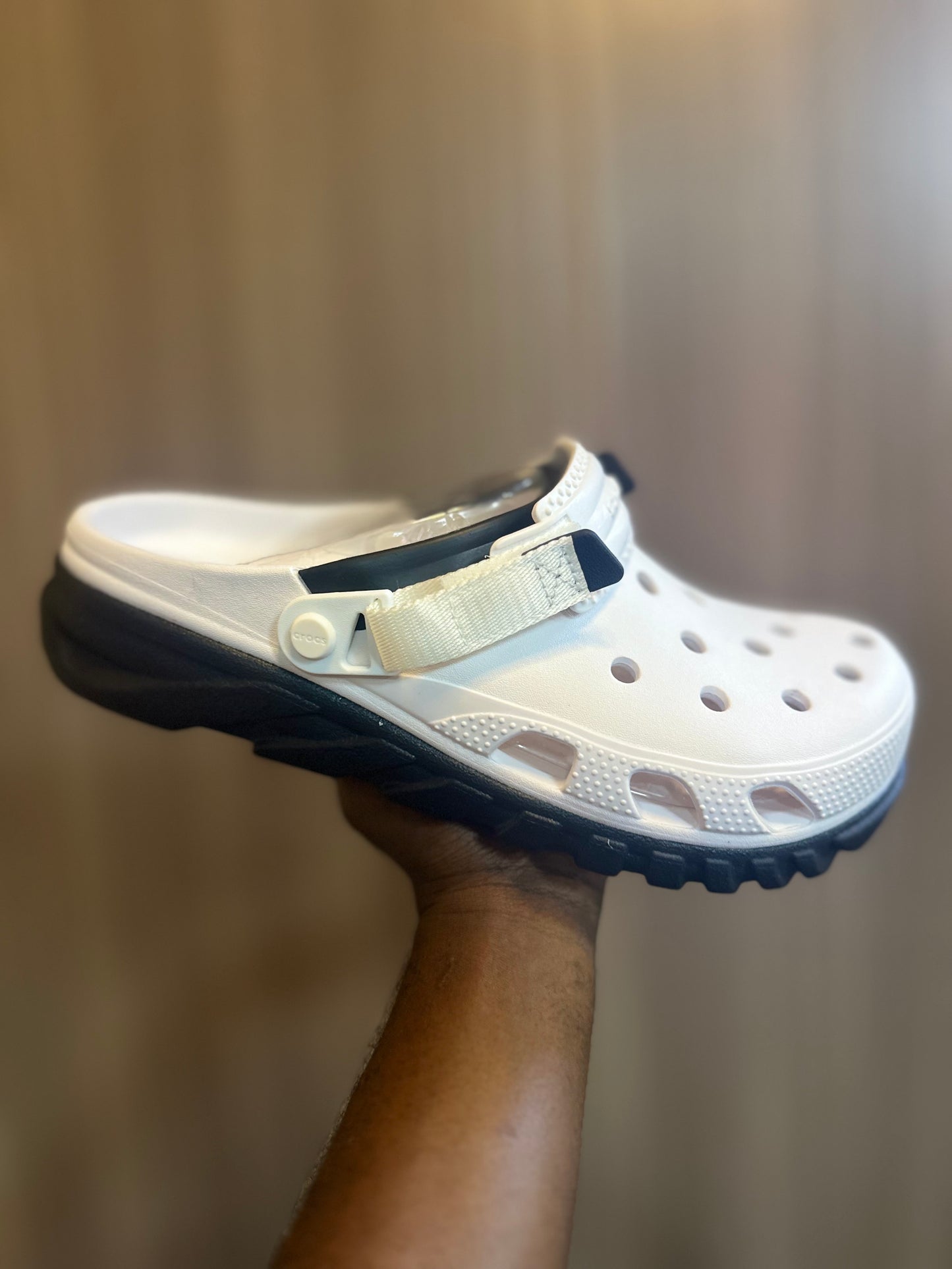 Crocs Confort Max blancs