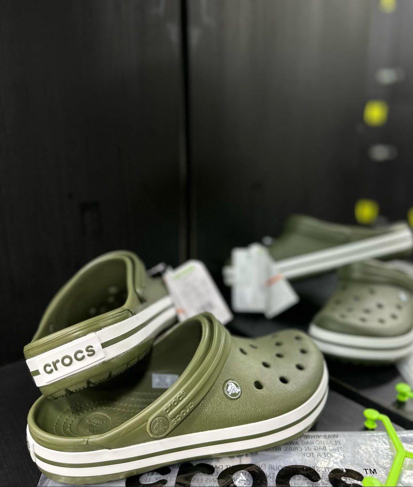 Crocs band
