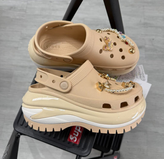 Crocs mega crush