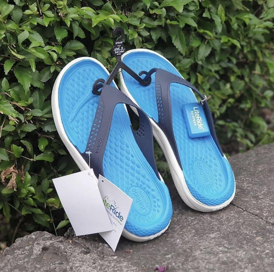 Crocs flip