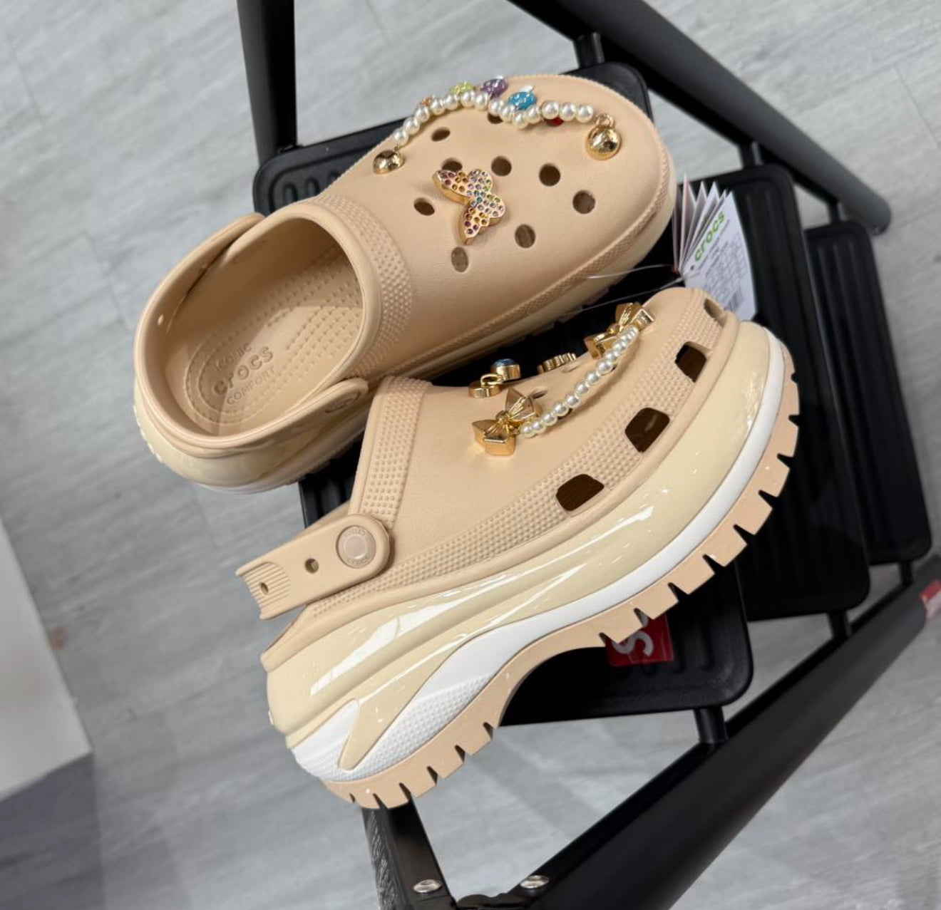 Crocs mega crush