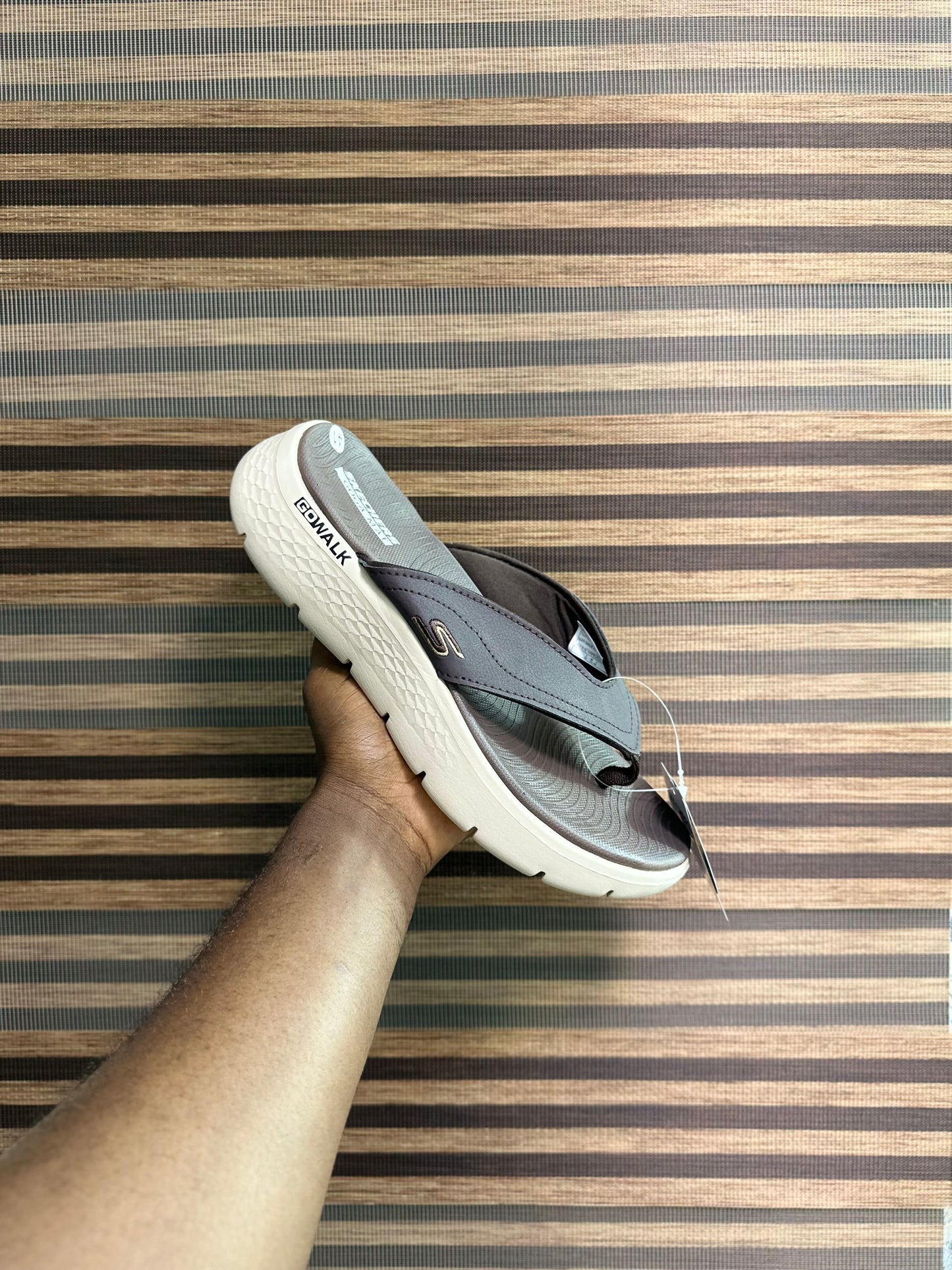 Skechers flip