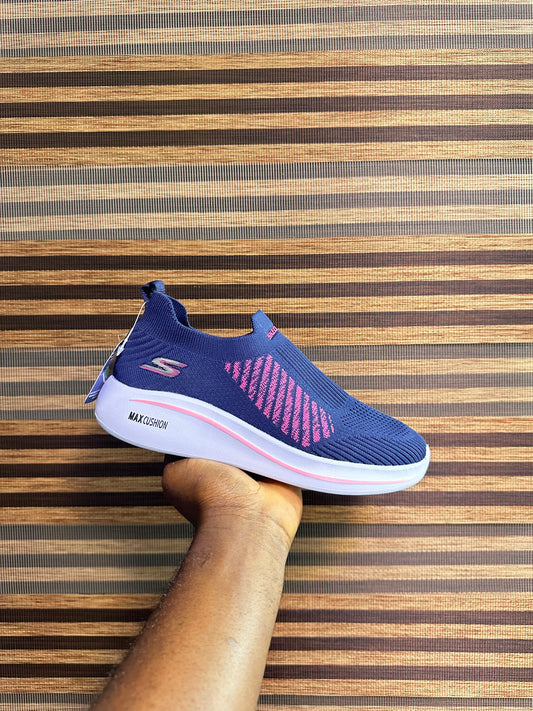 Skechers max cushion