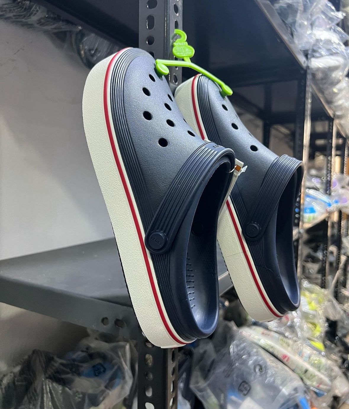 Crocs premium