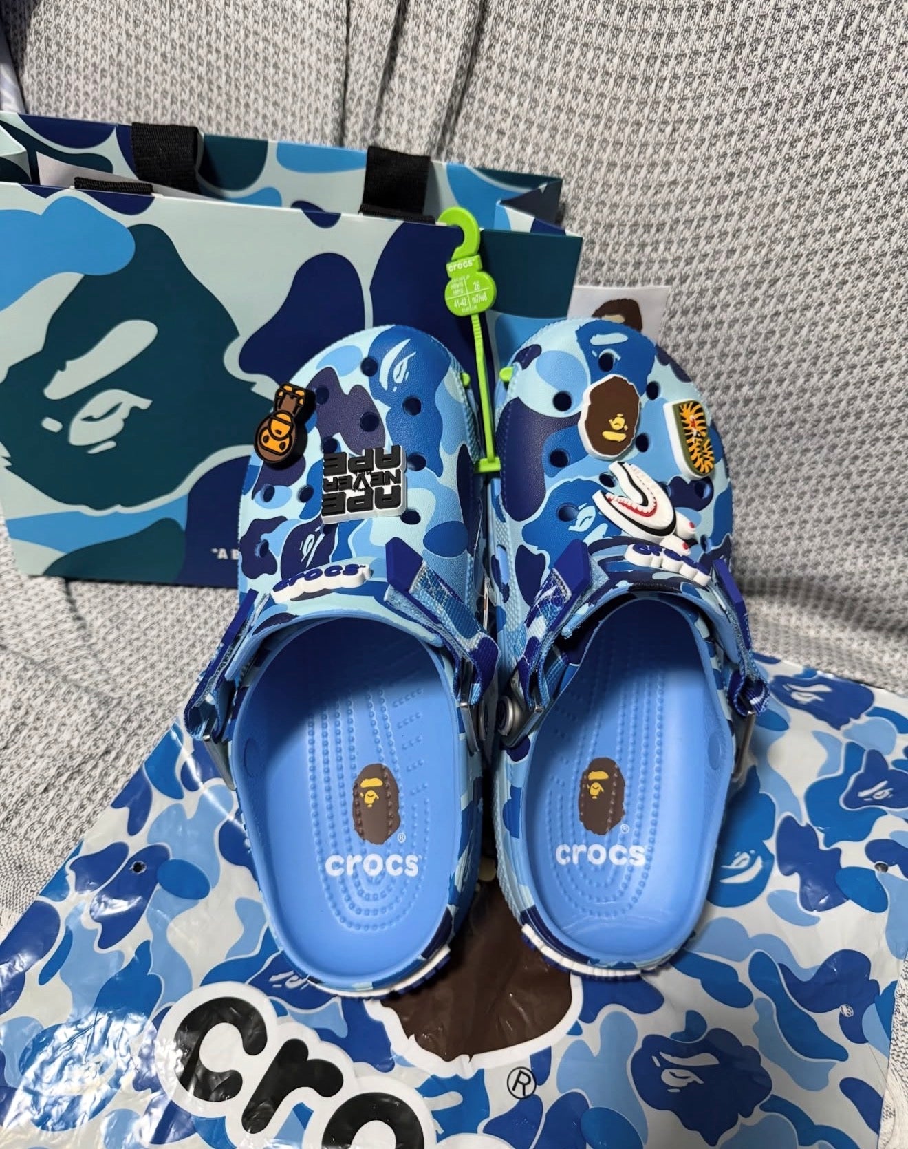 Crocs bape