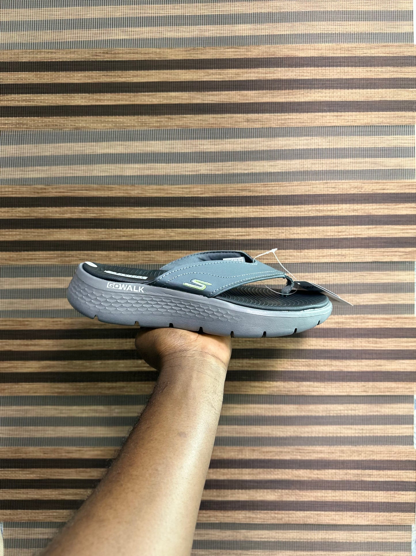 Skechers flip