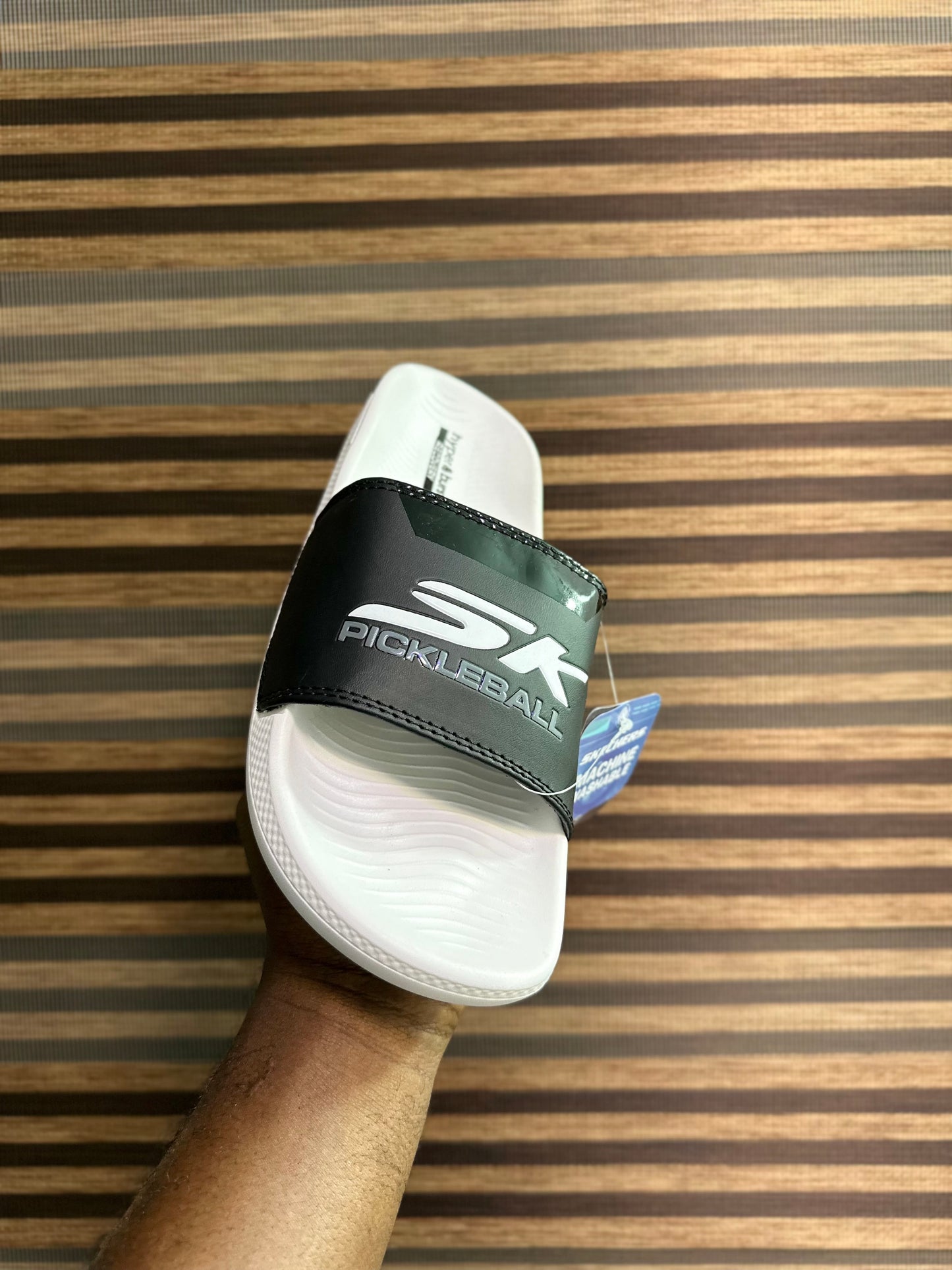 Skechers slide