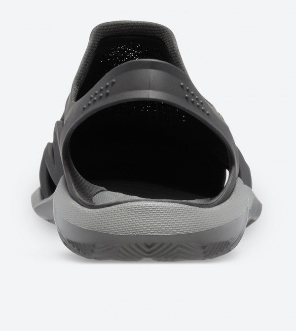 Crocs relaxed