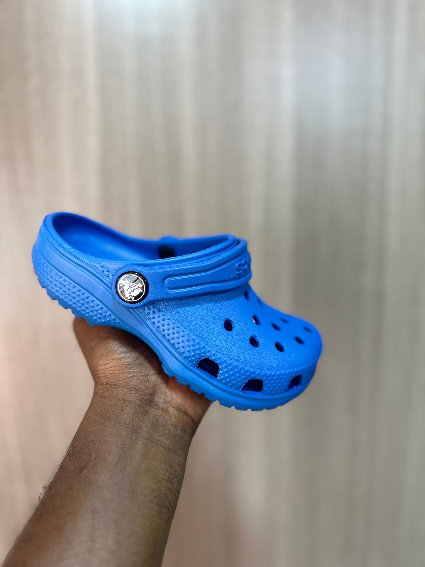 Crocs classique enfant bleu