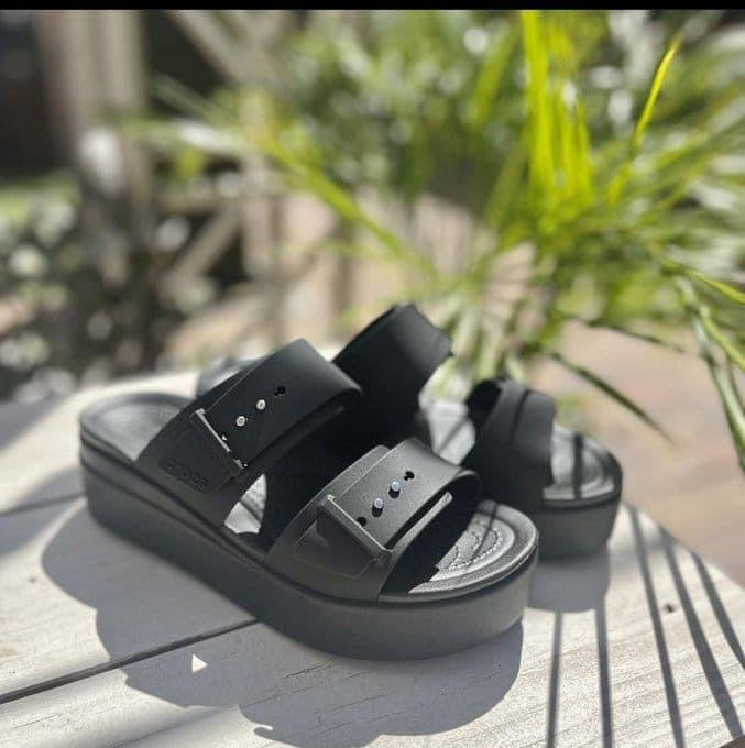 Crocs brooklyn sandal